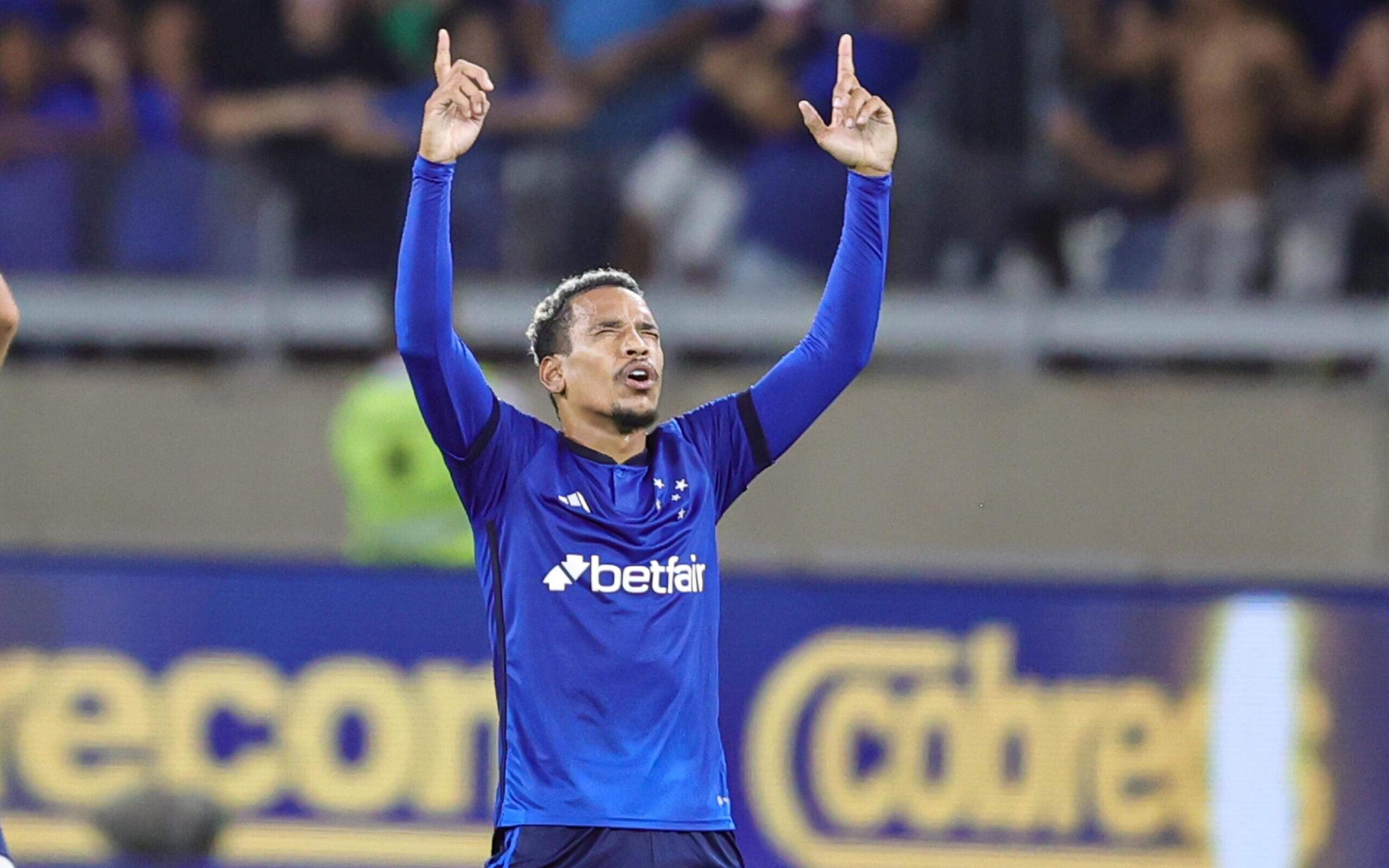 Matheus Pereira comemora primeiro gol pelo Cruzeiro, mas lamenta empate: ‘Merecíamos ganhar’