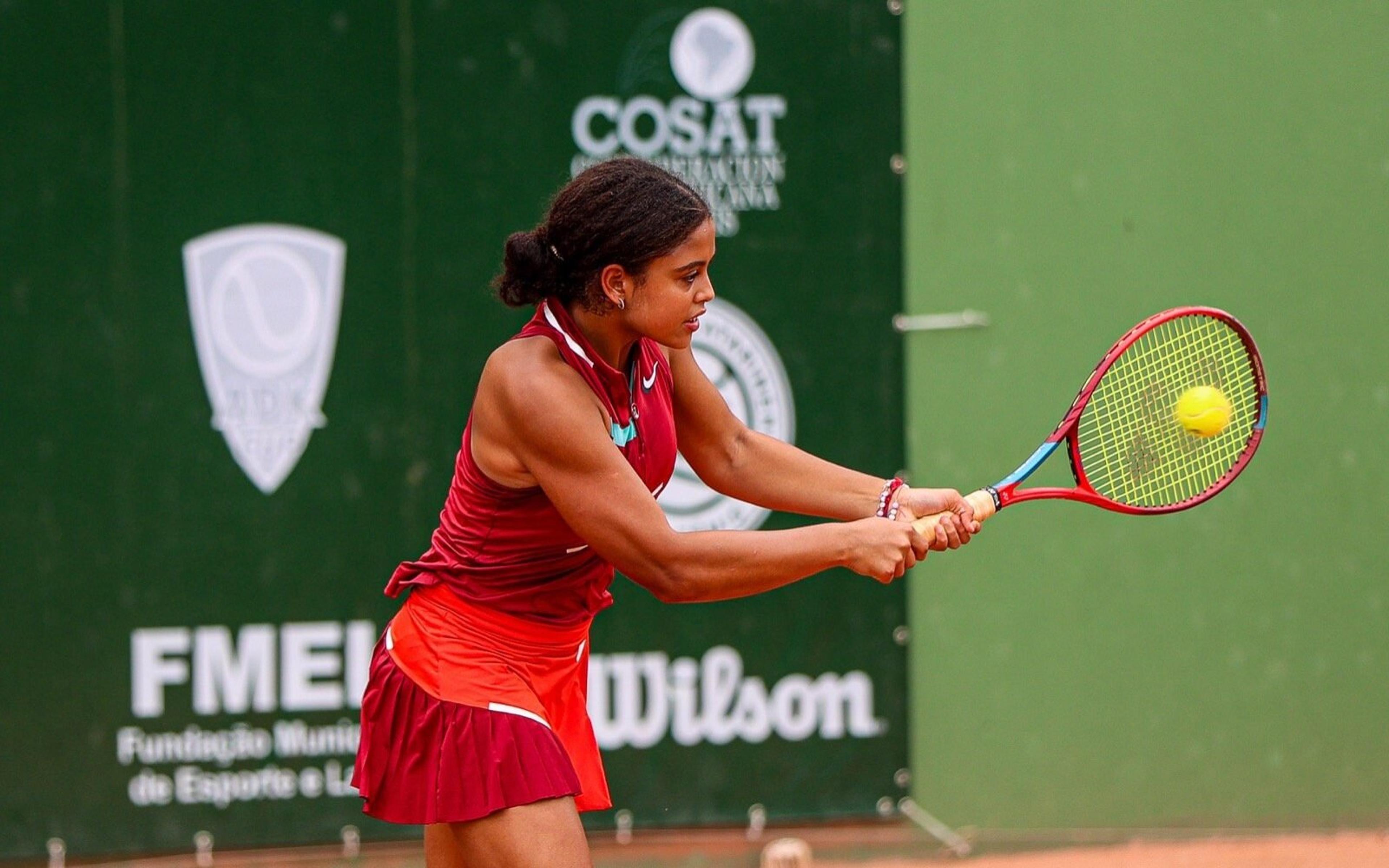 Atleta de 13 anos supera batalha de 4h horas contra favorita e decide o título da ADK Juniors Cup – 14ª Copa Santa Catarina de Tênis – em Itajaí (SC)