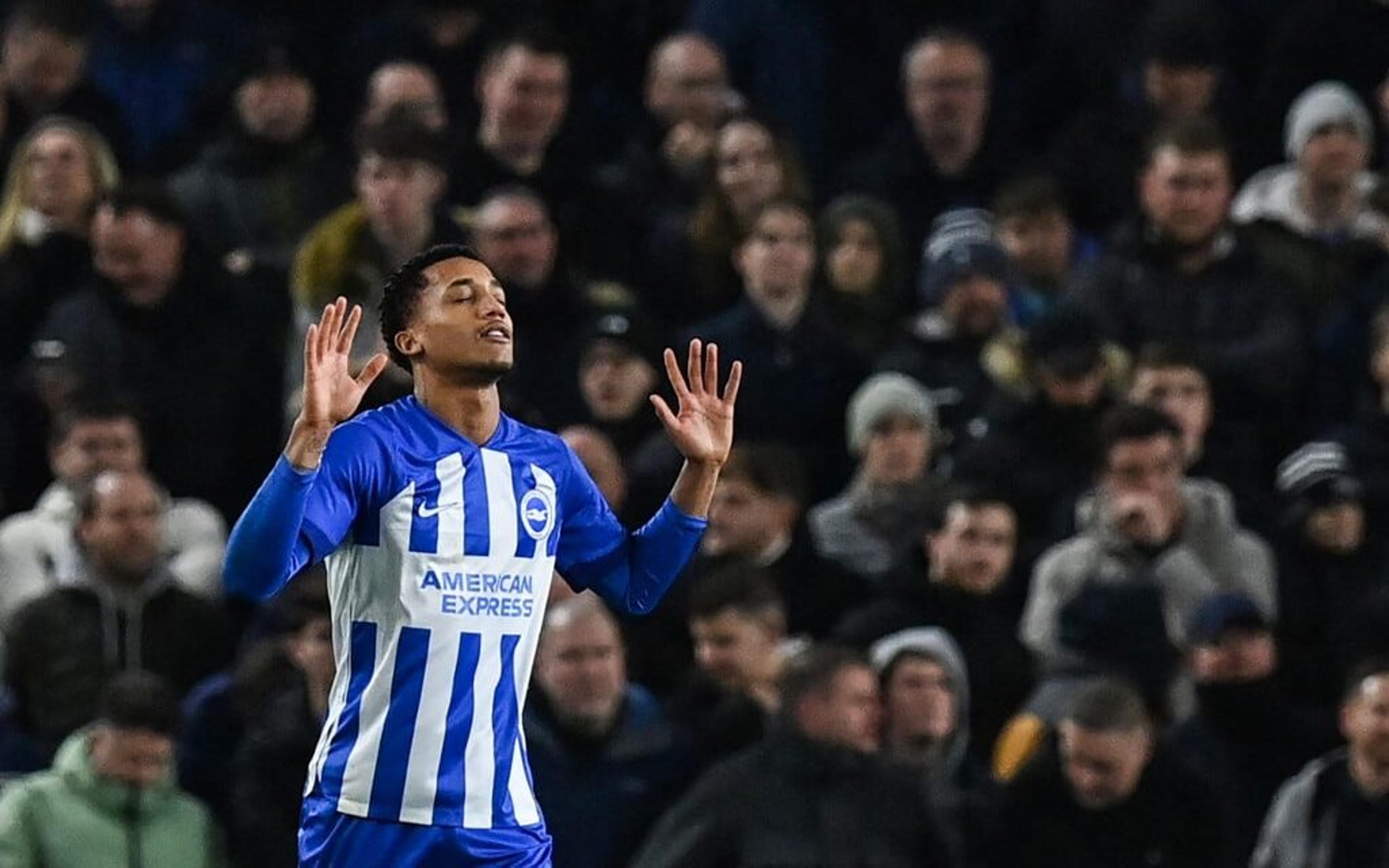 João Pedro brilha com gols e assistência, e Brighton vence Tottenham pela Premier League