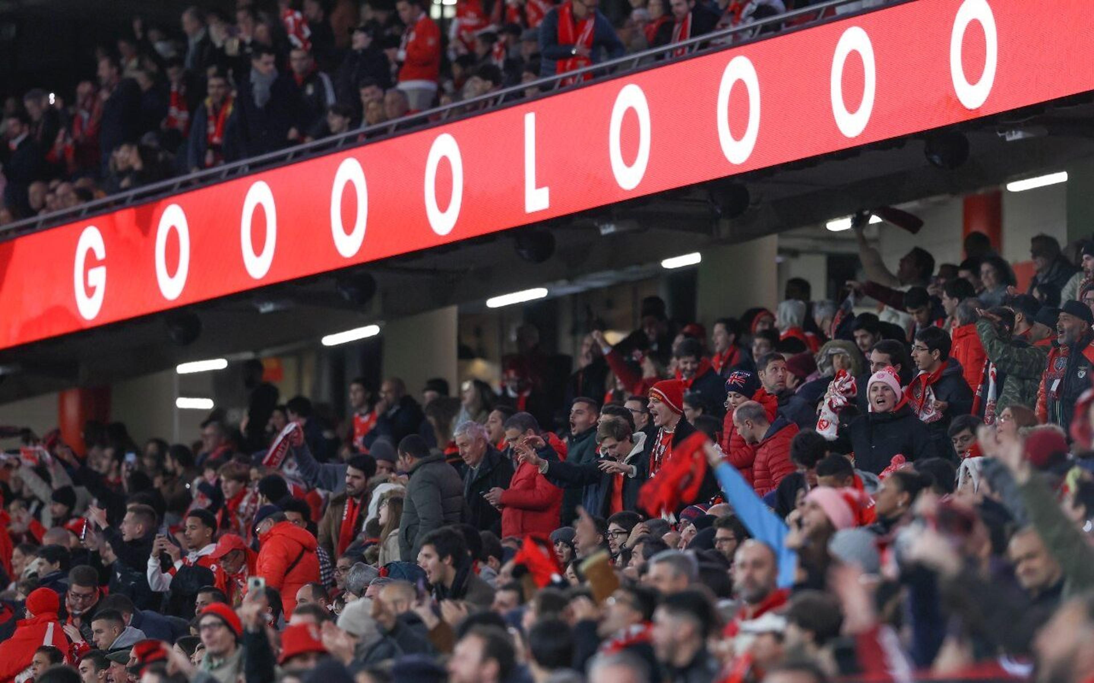 Torcedor é esfaqueado durante jogo do Benfica