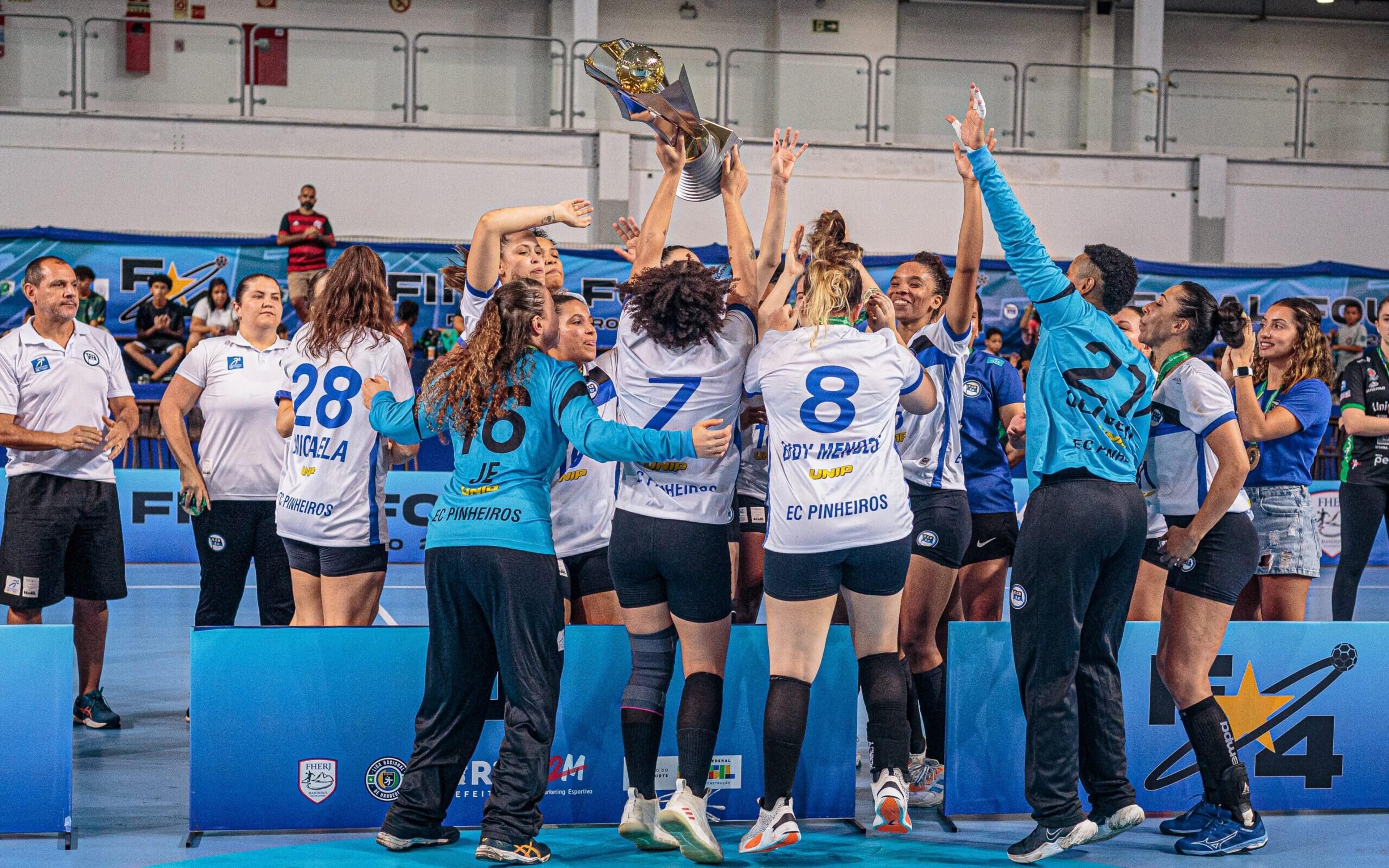 Pinheiros-SP é campeão no feminino da Liga Nacional de Handebol