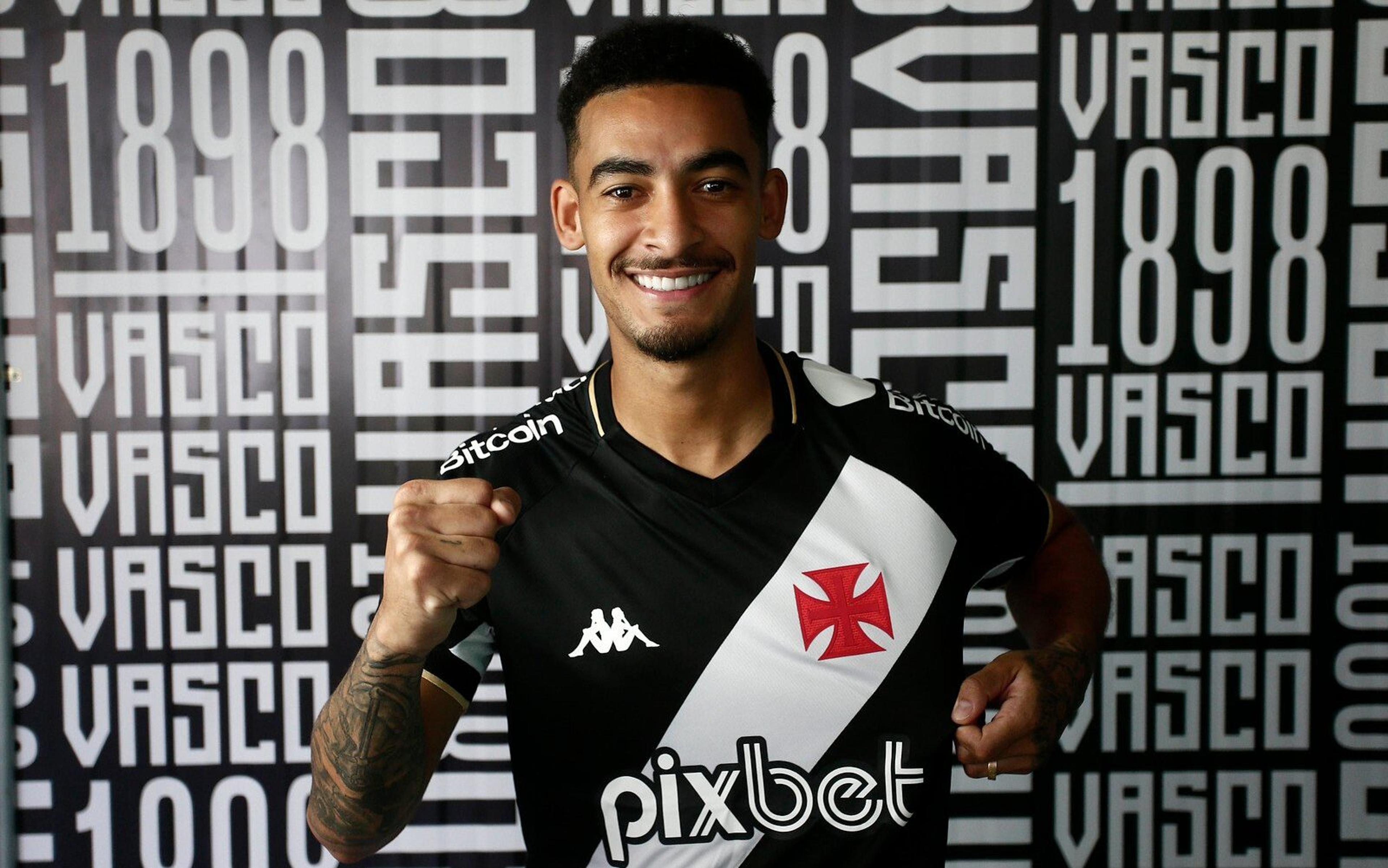 Vasco acerta saída do lateral-esquerdo Jefferson