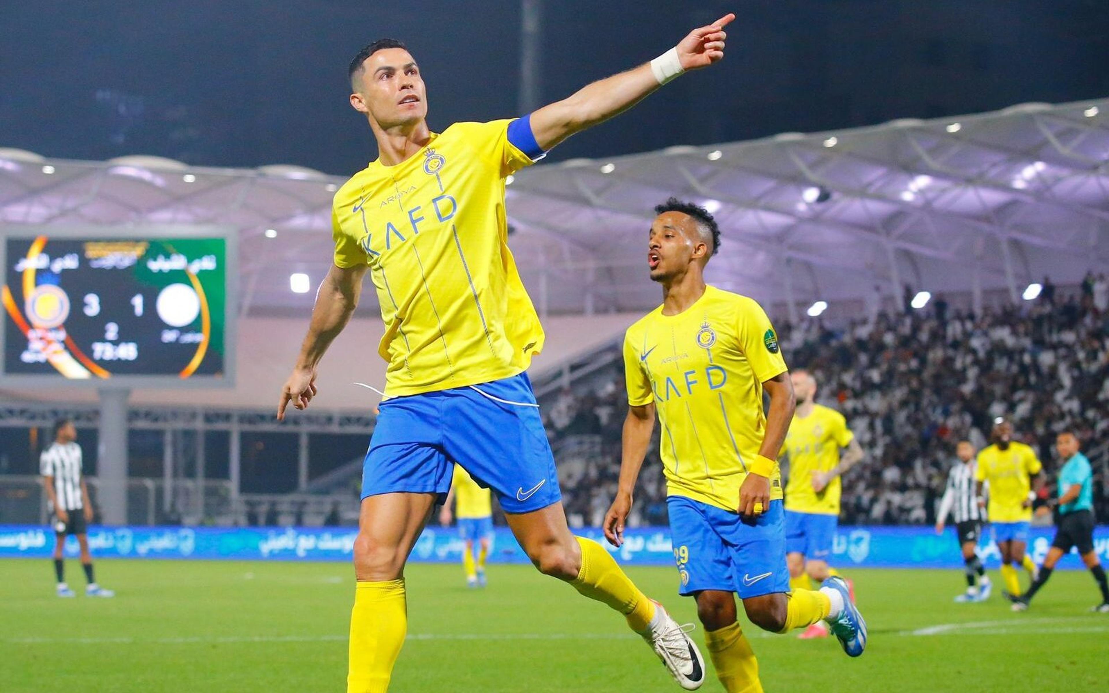 Com mais um gol de Cristiano Ronaldo, Al-Nassr goleia Al-Shabab e avança à semifinal da Copa do Rei Saudita