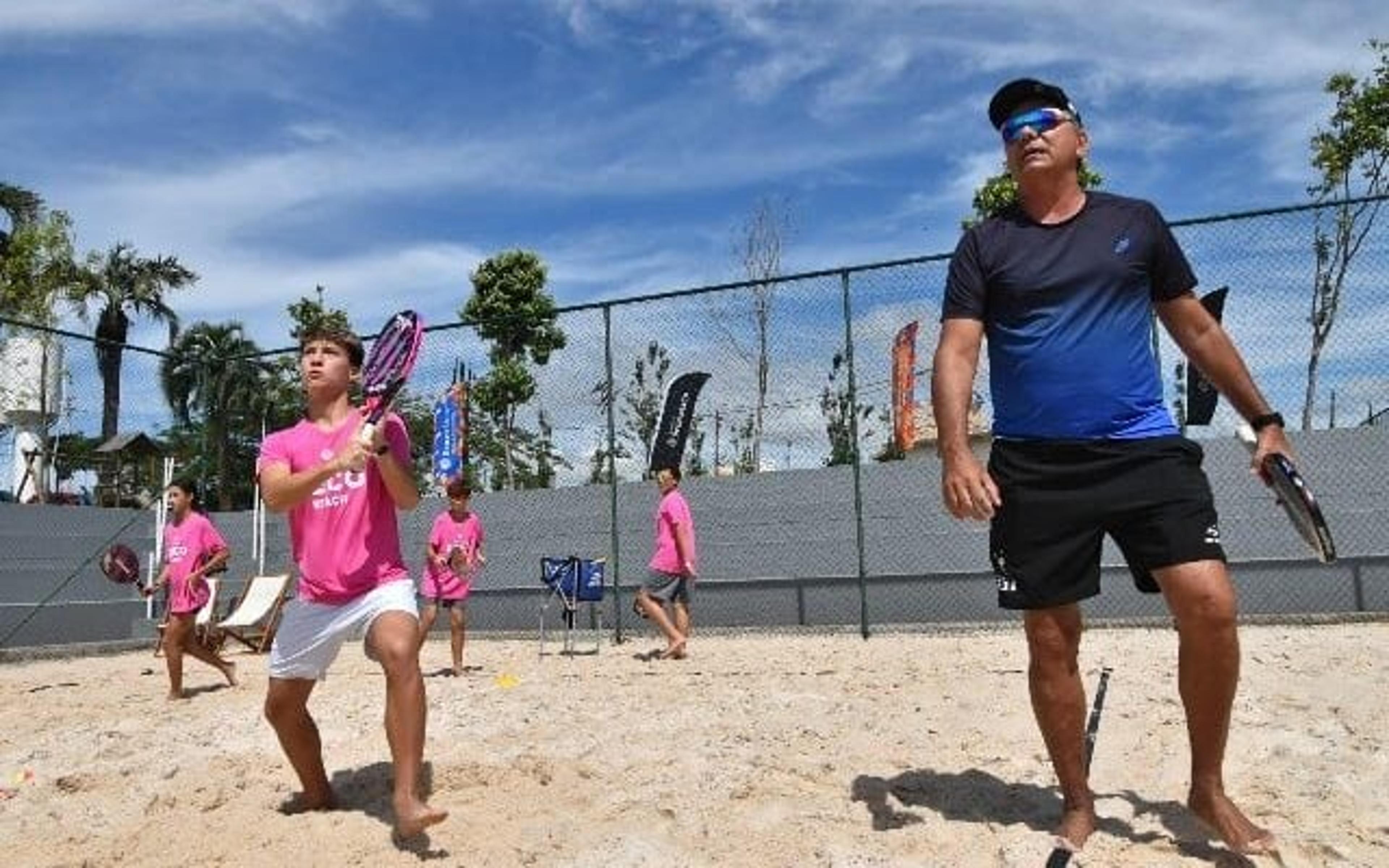 Arena Deco Beach, em Indaiatuba (SP), lança projeto de formação de atleta comandado por Juca Russo