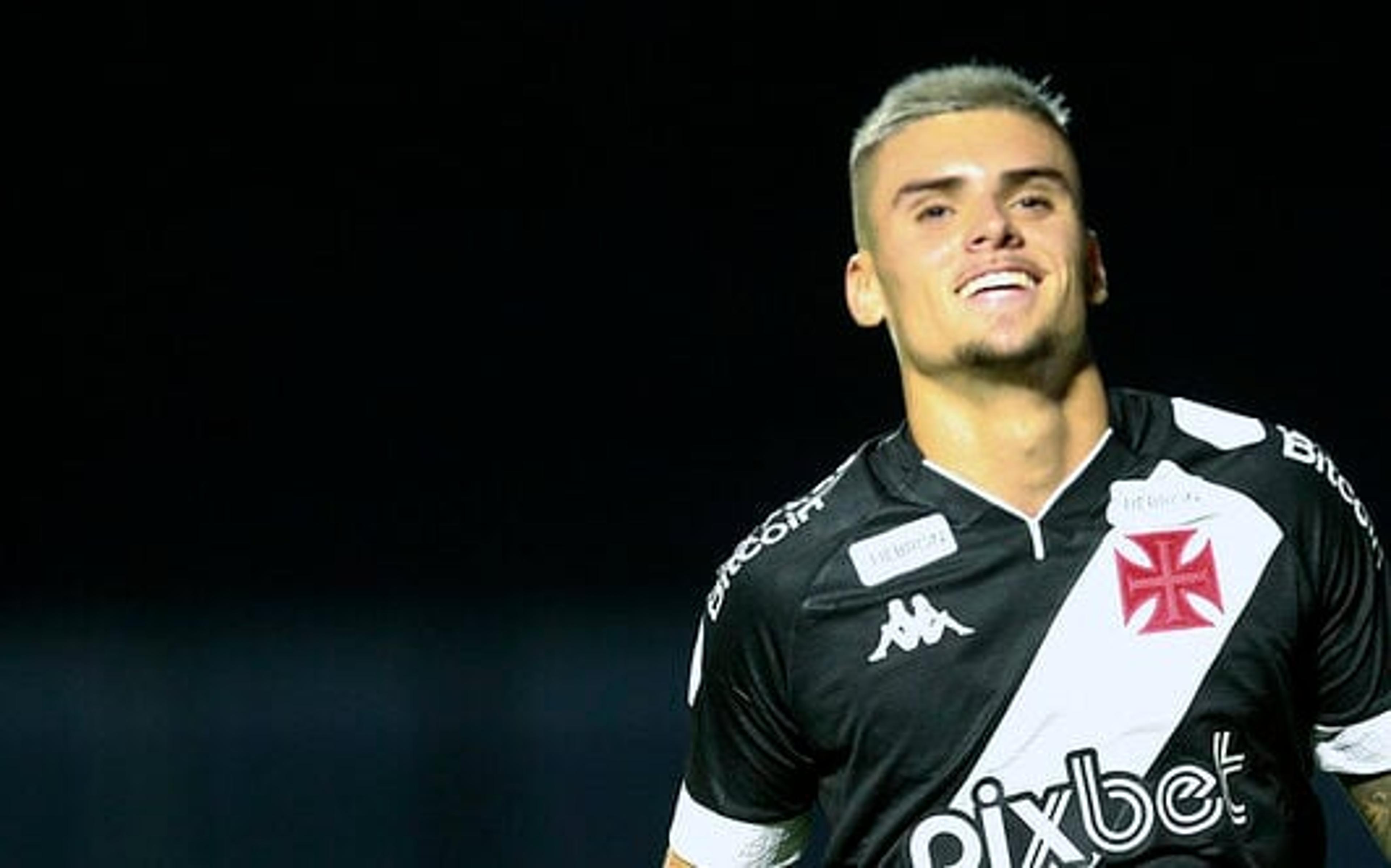 Gabriel Pec é cobiçado por mais um gigante brasileiro; Vasco faz alta pedida para negociar