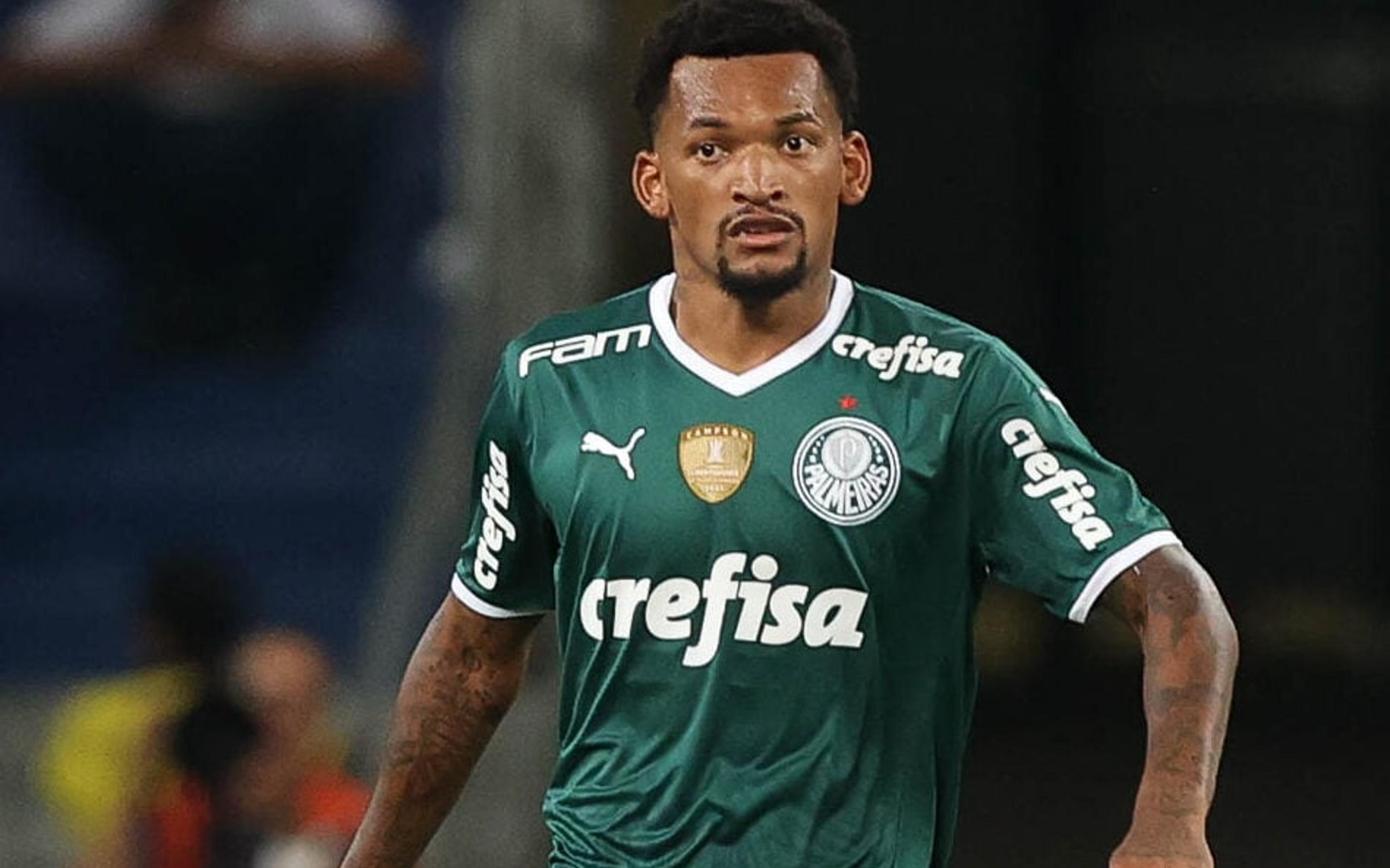 Jailson se despede do Palmeiras com declaração nas redes sociais