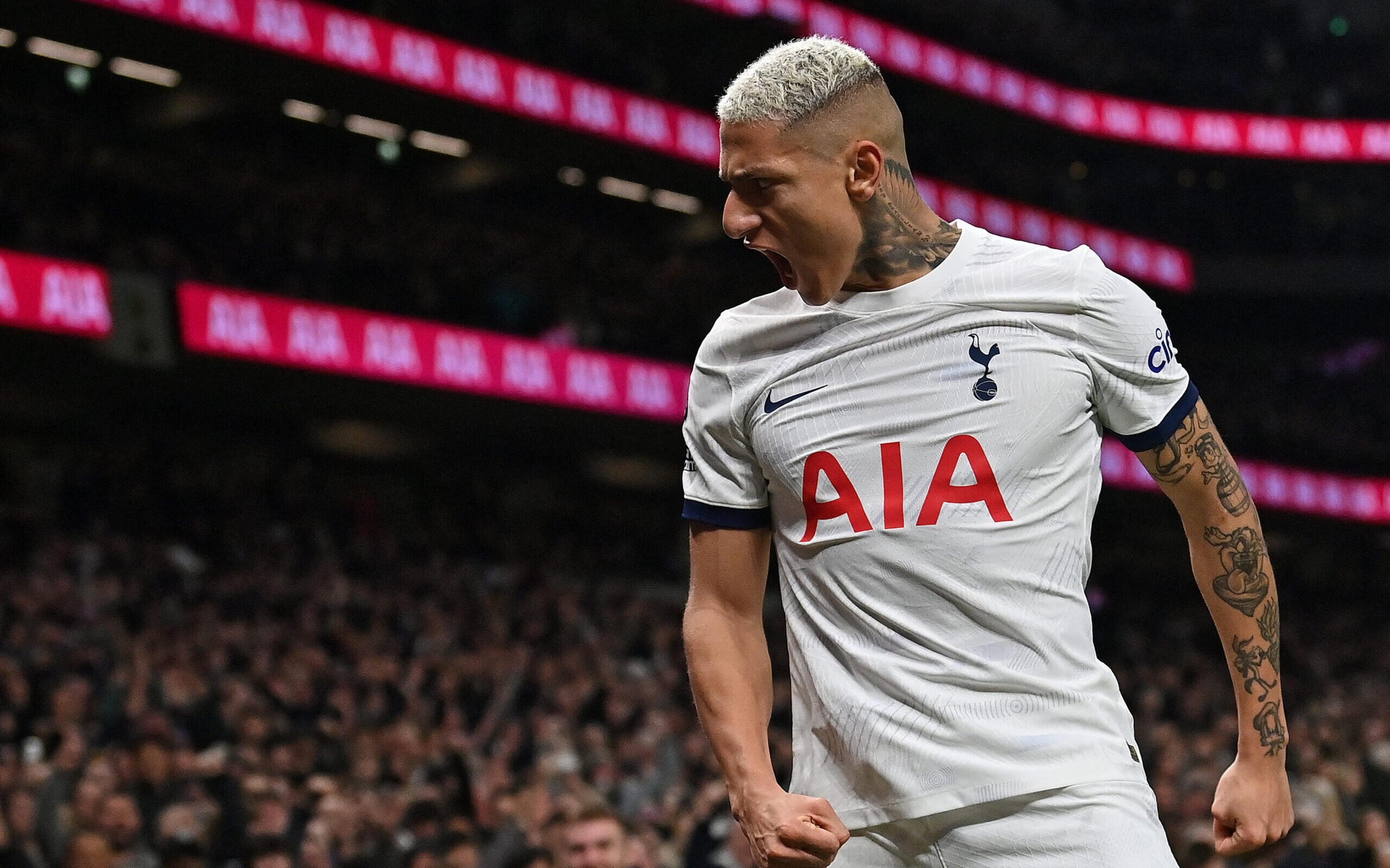 Premier League: City vence com gols de aniversariante e Richarlison marca em virada do Tottenham