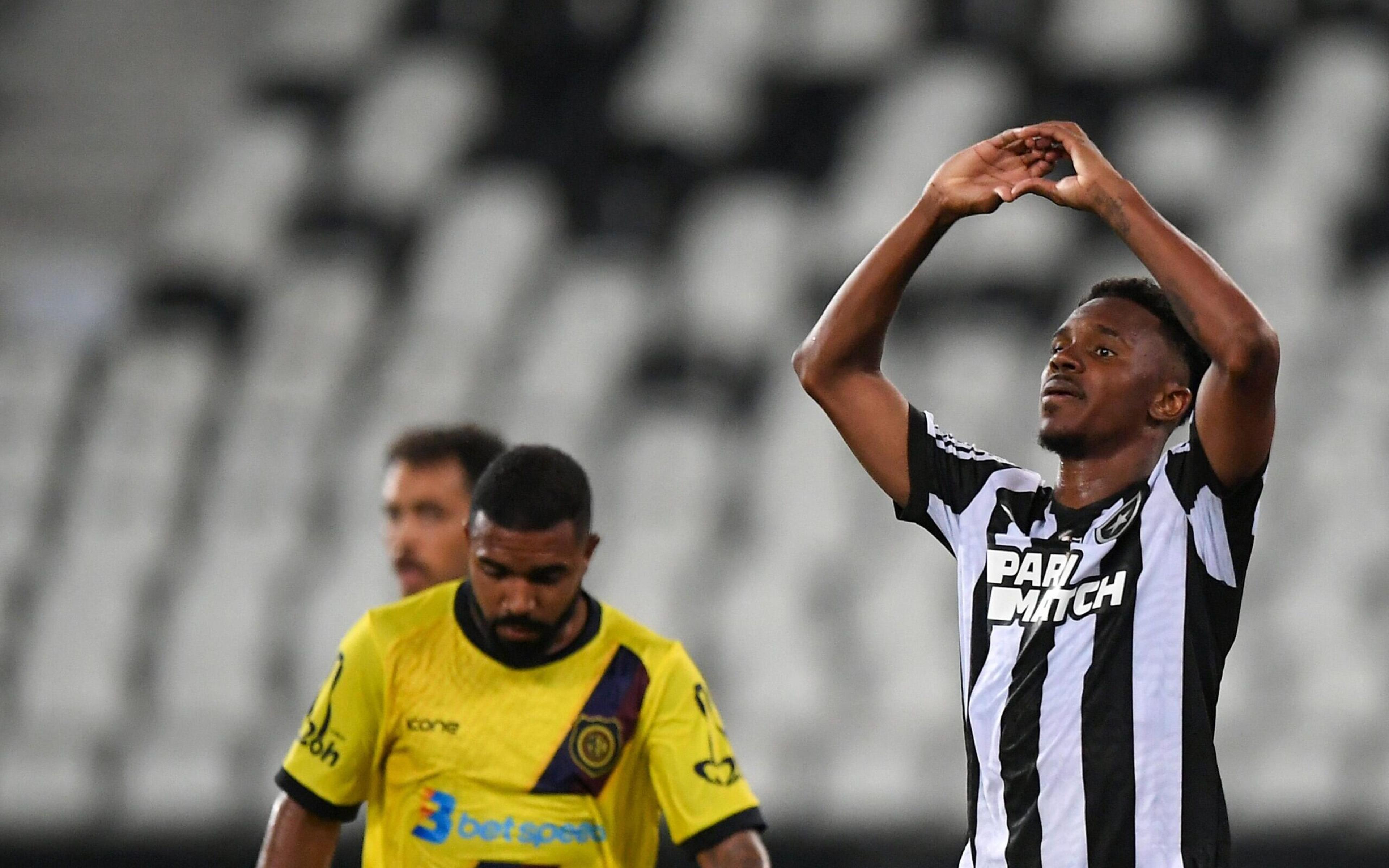 ‘Bem-vindo de volta’: torcida do Botafogo se rende a Jeffinho após marcar contra o Madureira