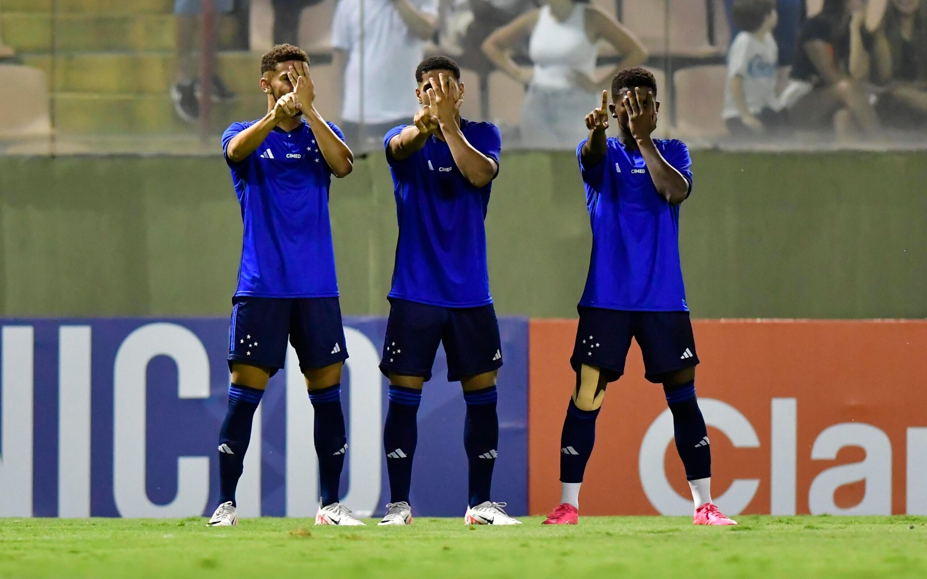 Cruzeiro decide no segundo tempo e elimina o Santos da Copinha 2024