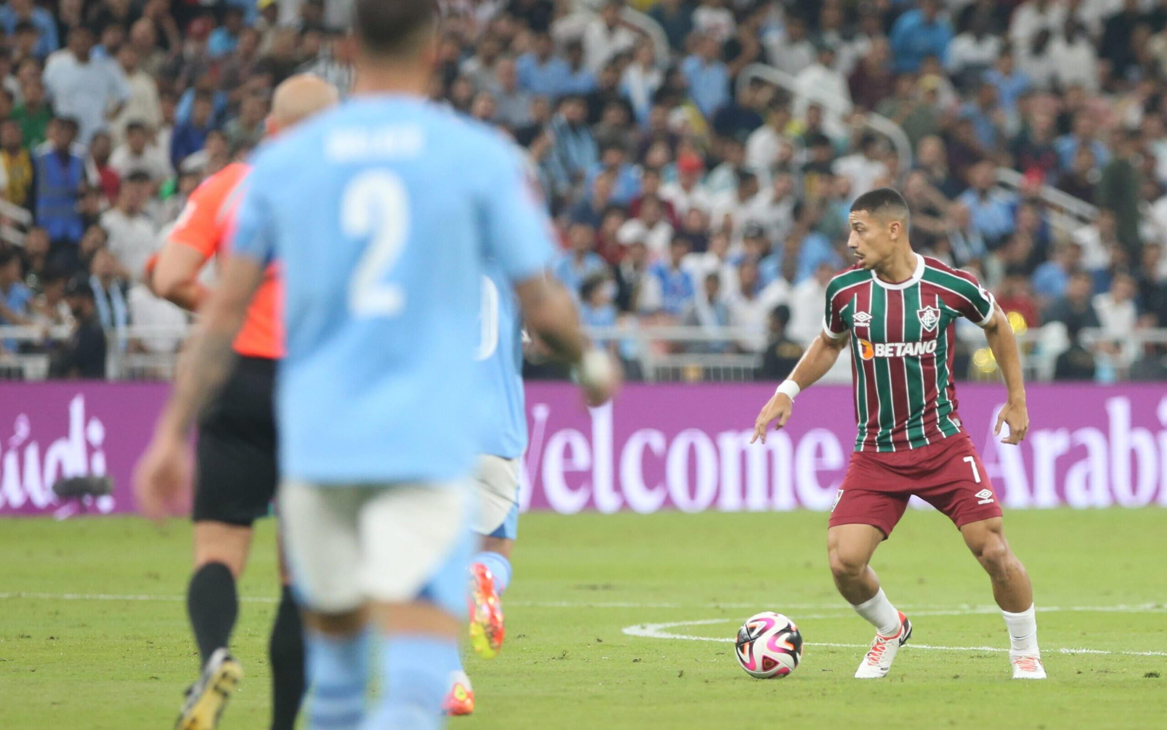 André recebe proposta do Fulham e pode deixar o Fluminense