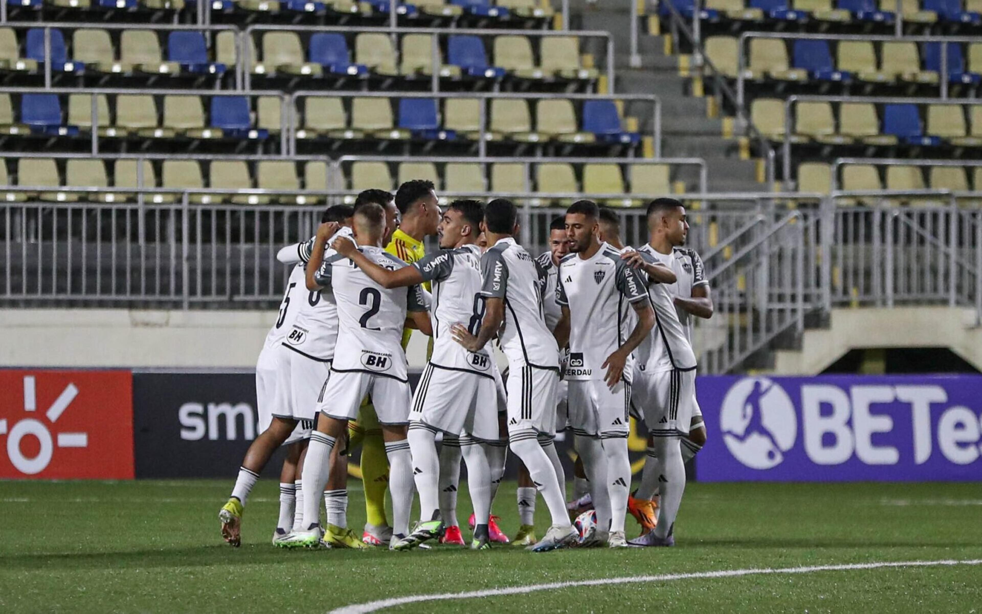 Atlético-MG vira no fim do jogo, elimina o Ska Brasil na Copinha e termina fase de grupos com 100% de aproveitamento