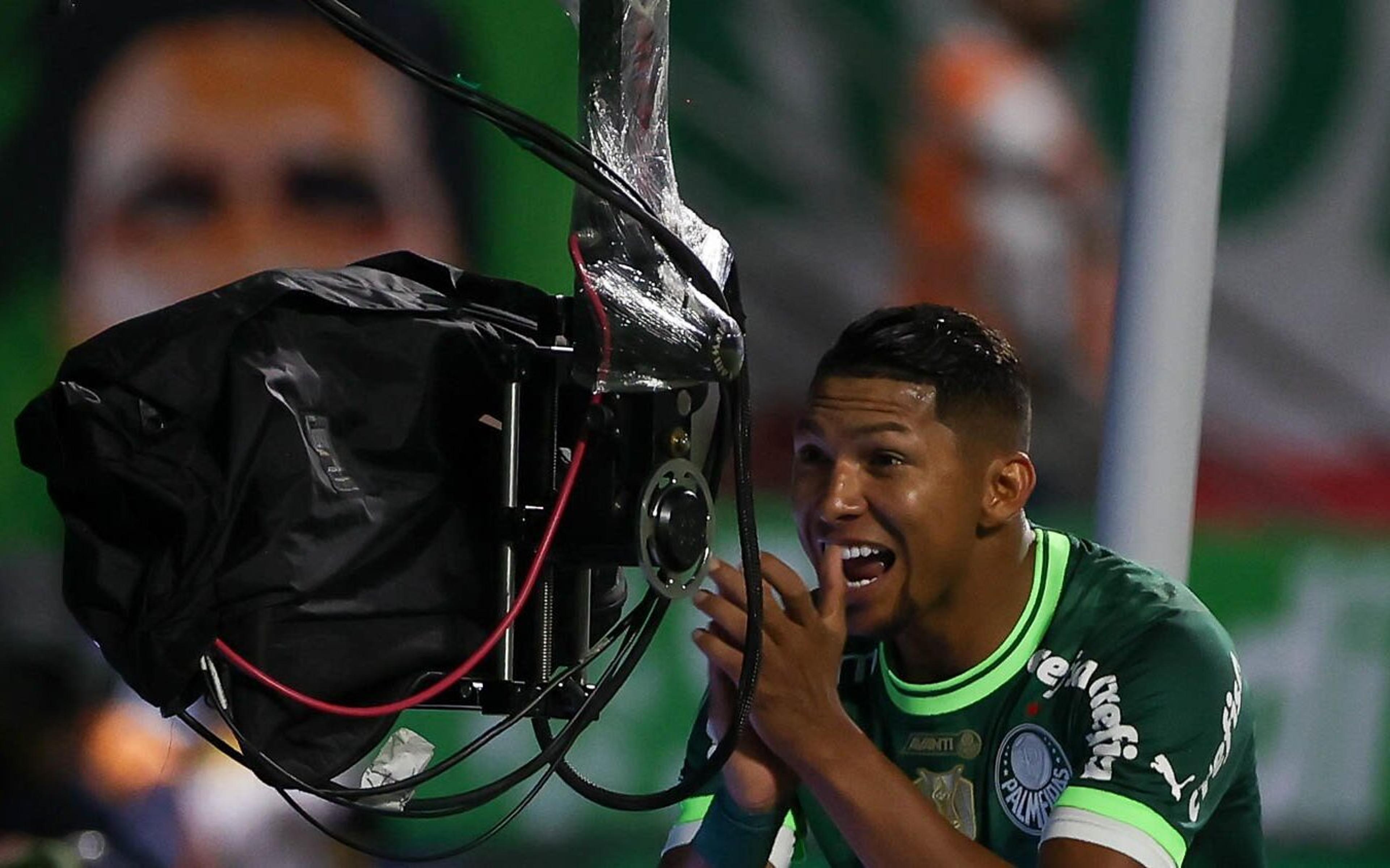 Rony volta a marcar depois de dois meses e ganha elogio no Palmeiras: ‘Ele é isso!’