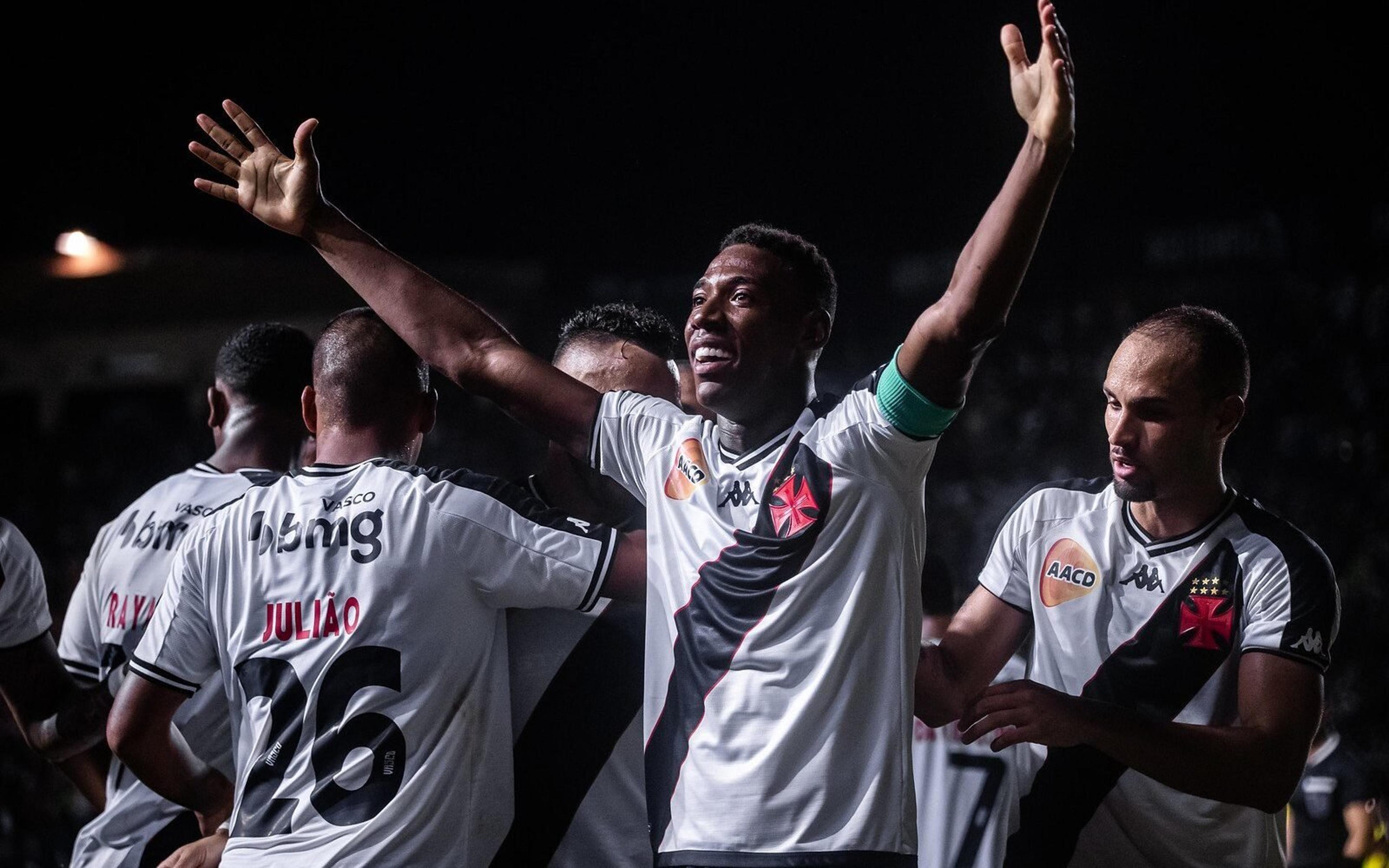 Vasco vence o Madureira e assume a liderança do Campeonato Carioca