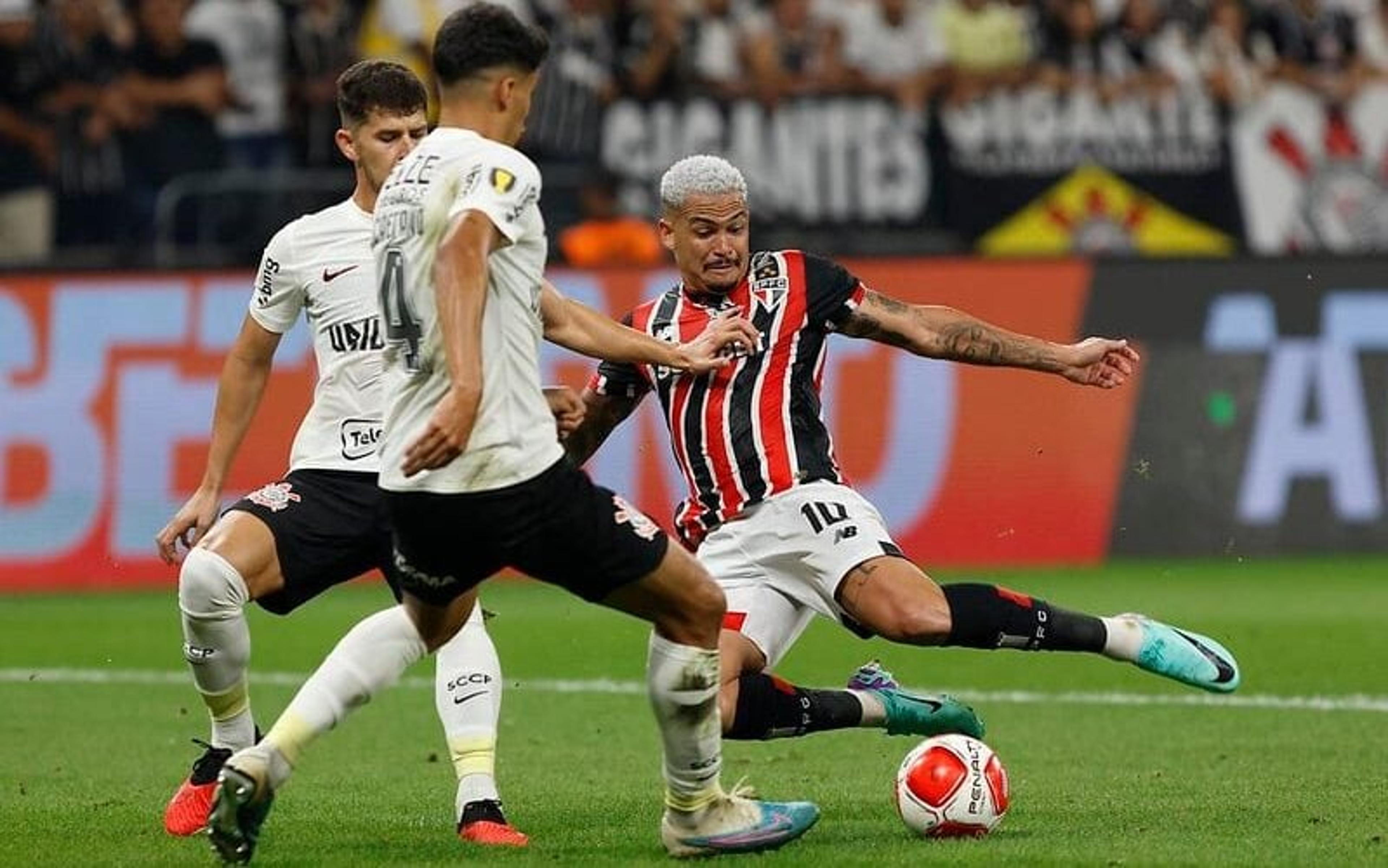 São Paulo: Luciano lamenta não ter repetido provocação contra o Corinthians: ‘Sorte deles que escorreguei’