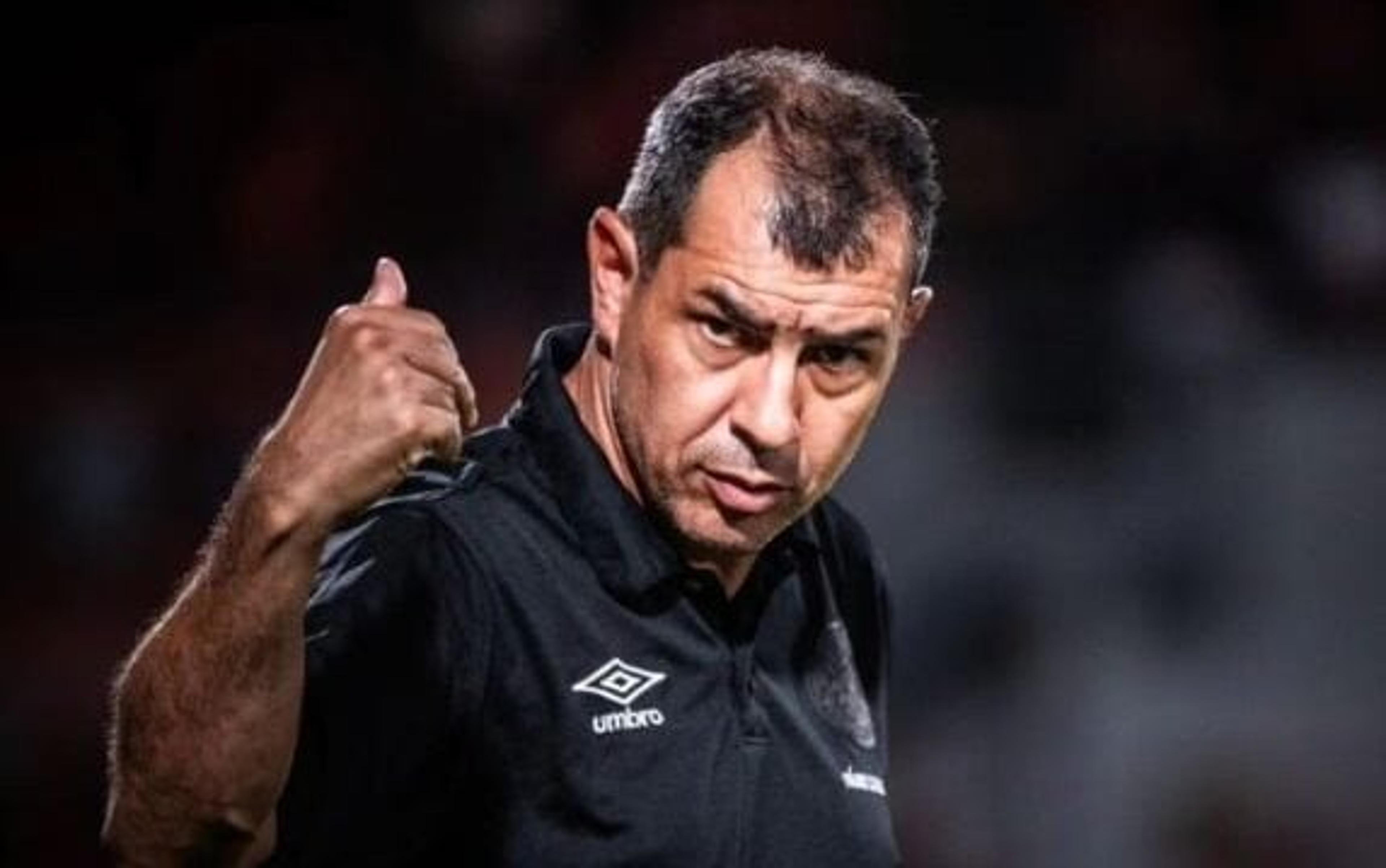 Pode melar? Transfer ban? O que pode acontecer com o Santos após anunciar Fábio Carille