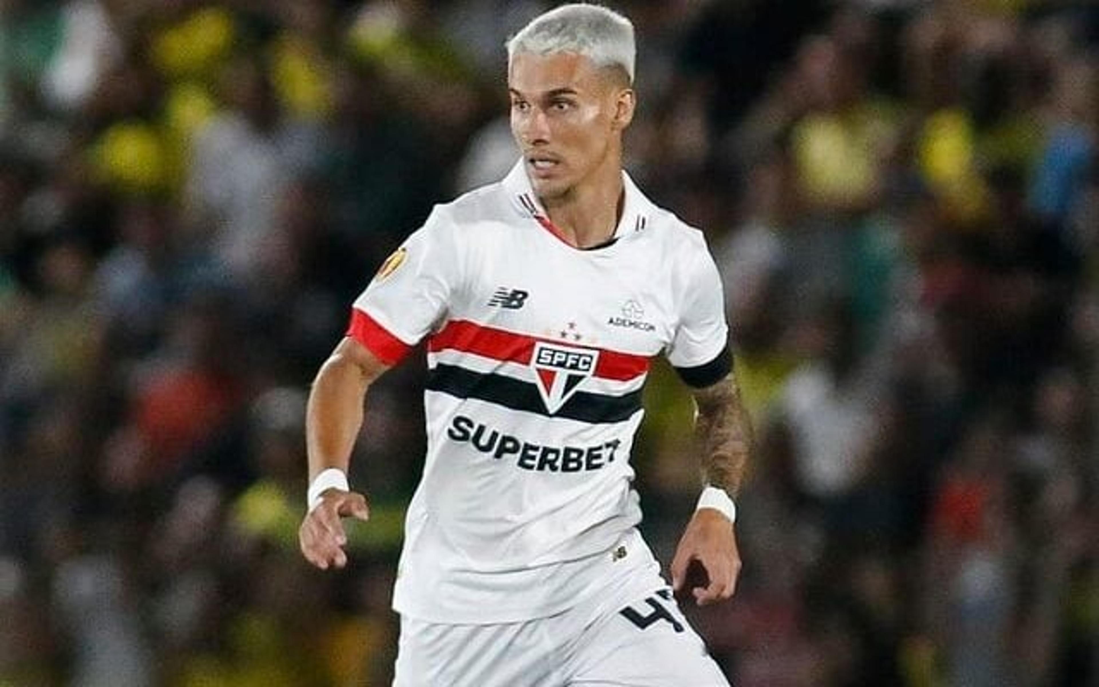 Sem vaidade, Ferreirinha reconhece concorrência forte no São Paulo: ‘Vim para ajudar’