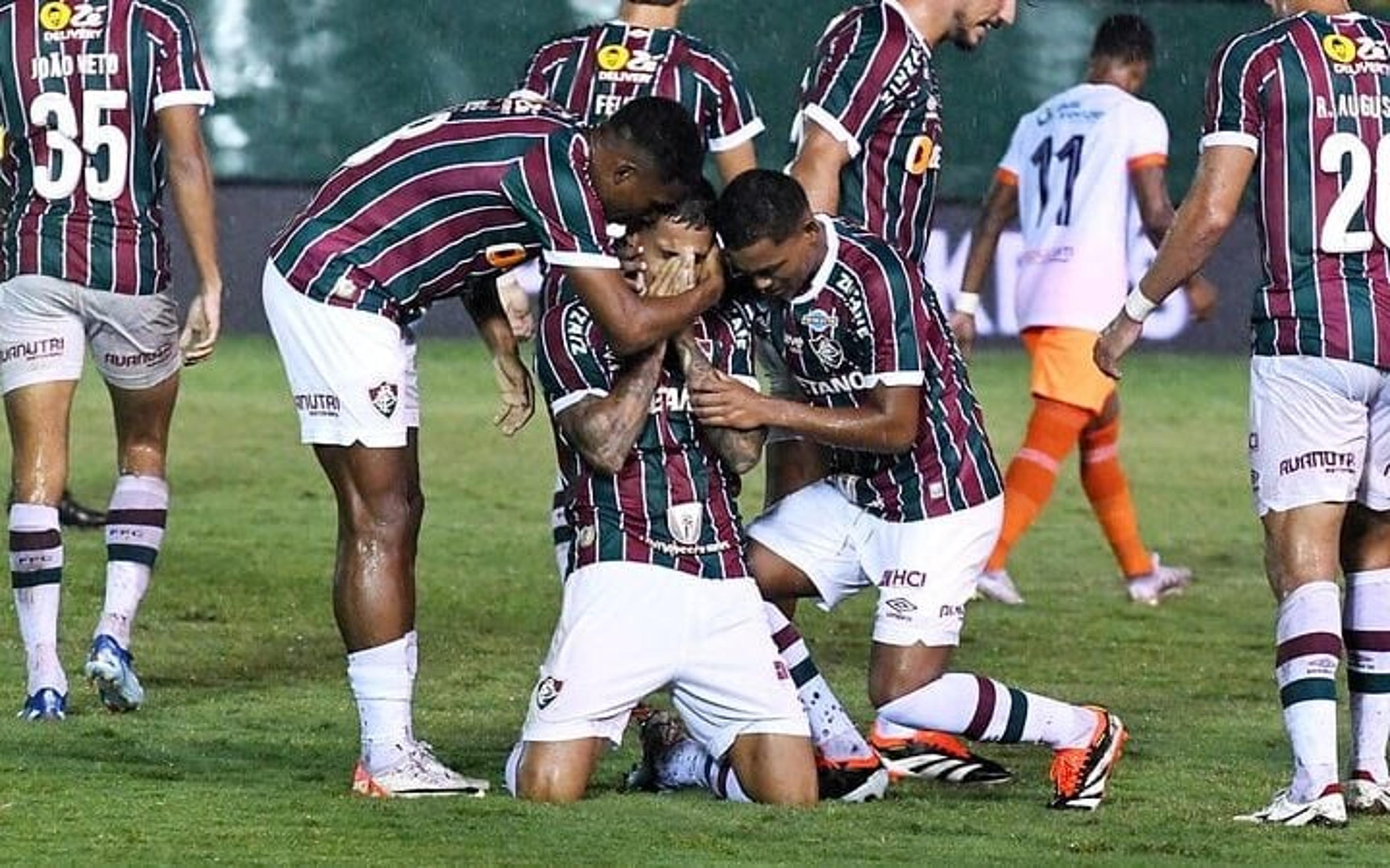 Com reservas, Fluminense vence o Nova Iguaçu e assume a liderança do Carioca