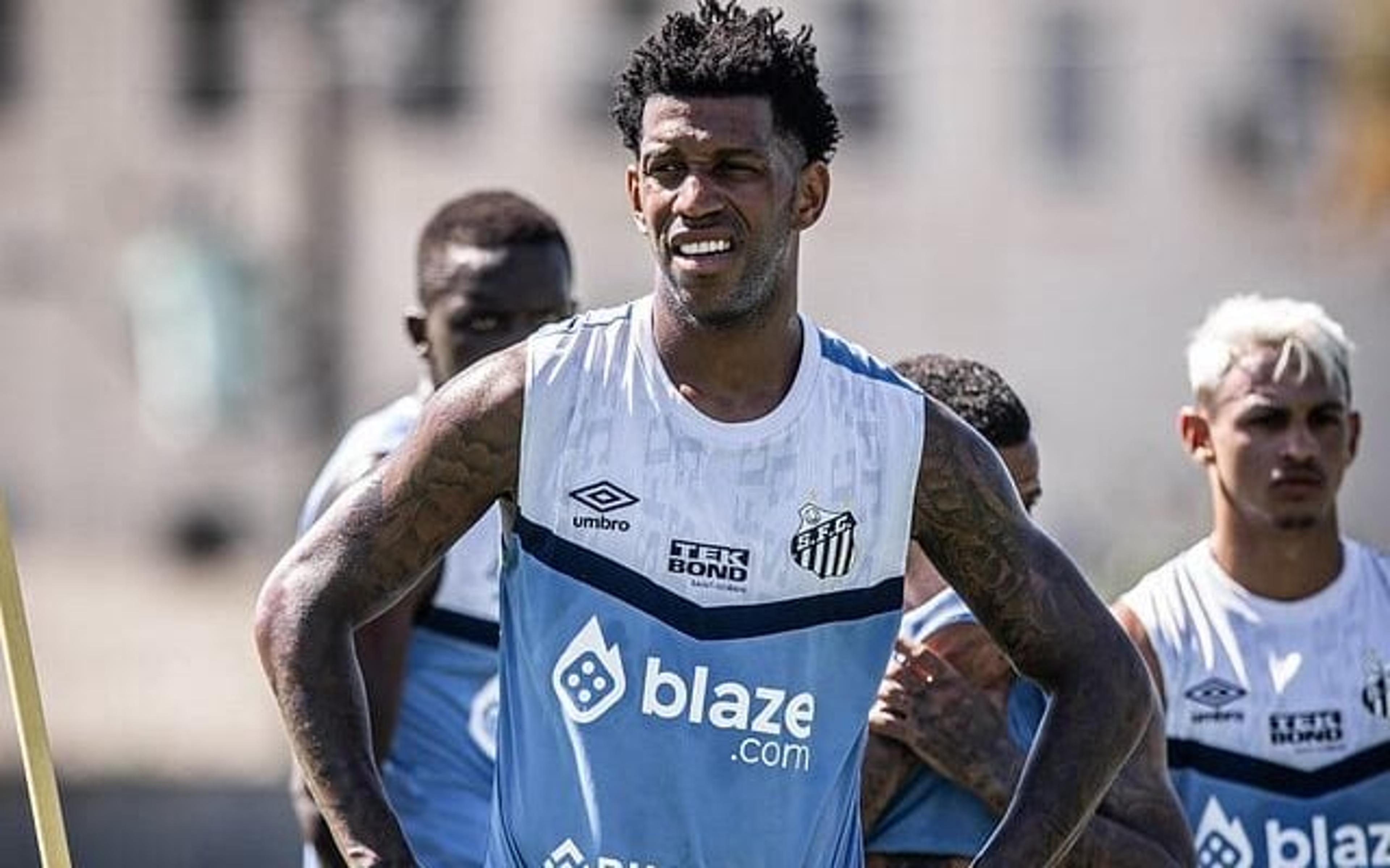 Gil revela motivos para fechar com o Santos e nega mágoa com o Corinthians