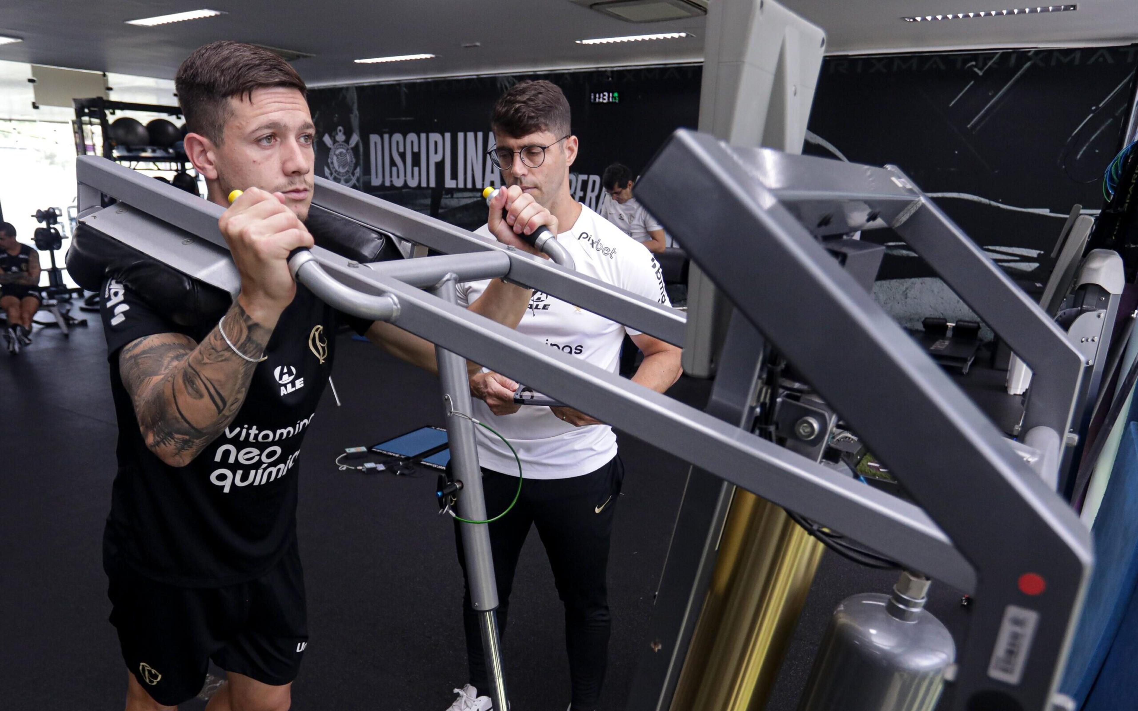 Corinthians se aproxima da estreia na temporada com poucas novidades para o setor ofensivo