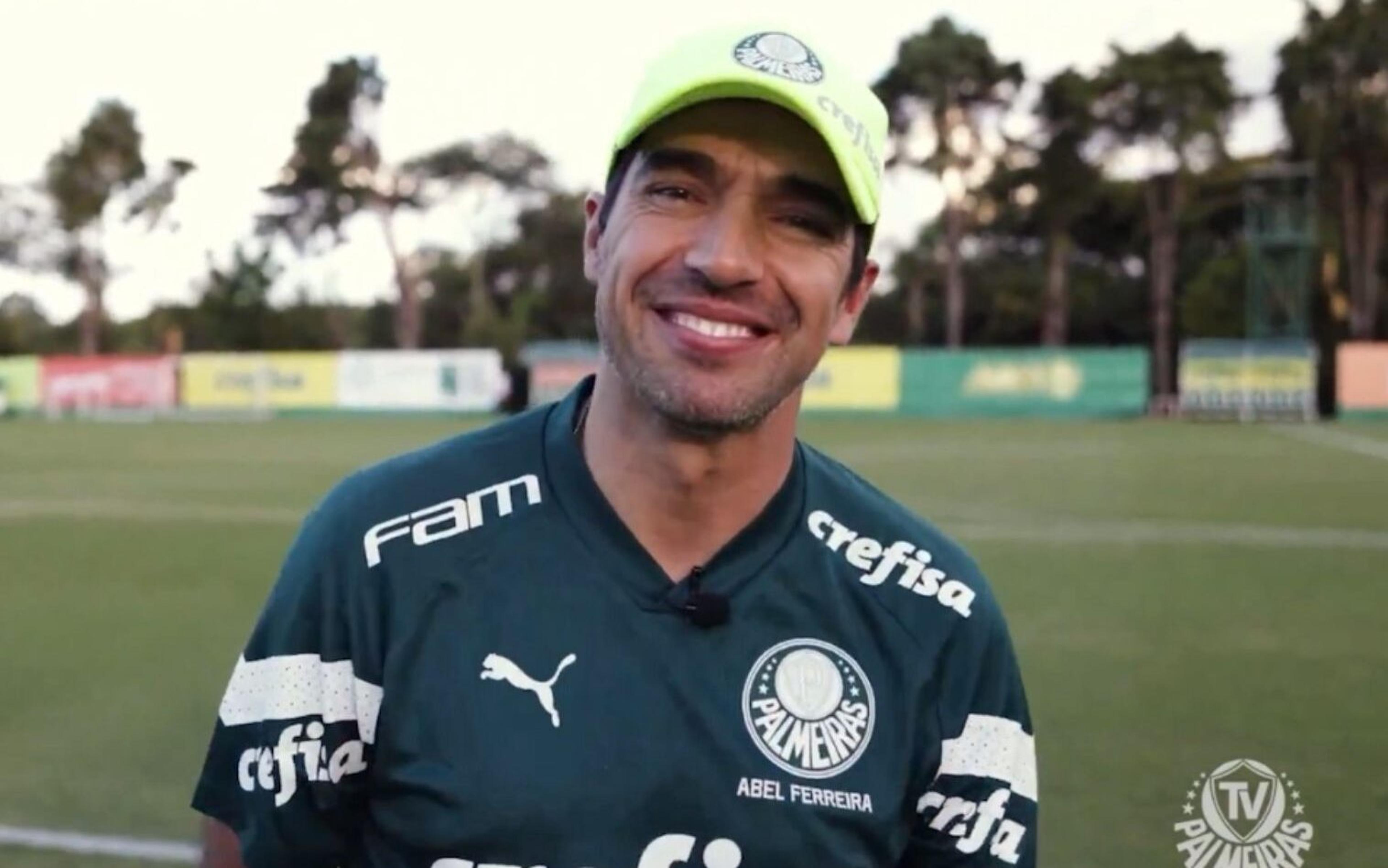 Agora com contrato até 2025, Abel pode bater recorde de 50 anos no Palmeiras