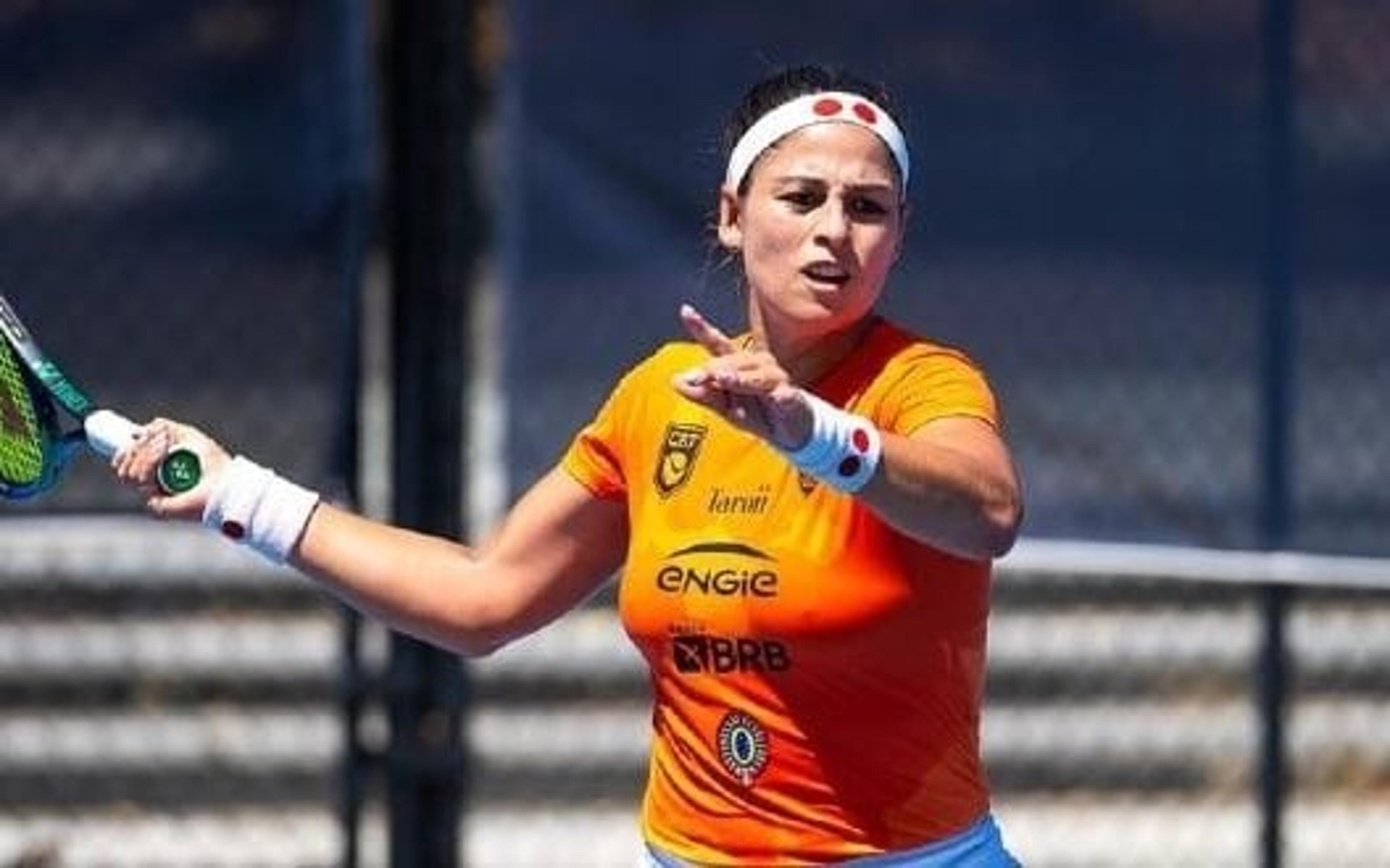 Carol Meligeni embarca para torneios na Argentina