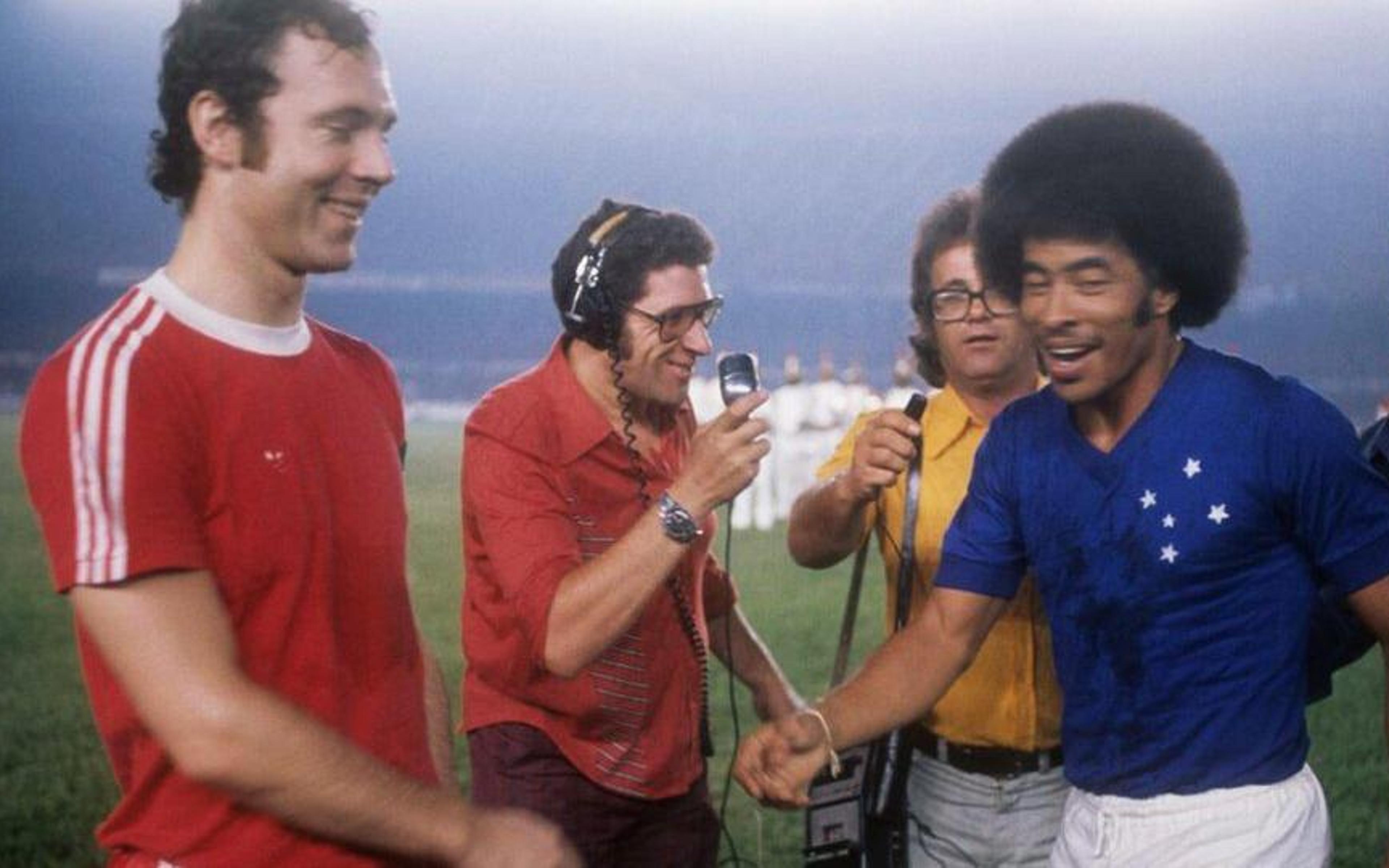 Relembre o Mundial de 1976, quando o Cruzeiro enfrentou o Bayern de Munique de Beckenbauer