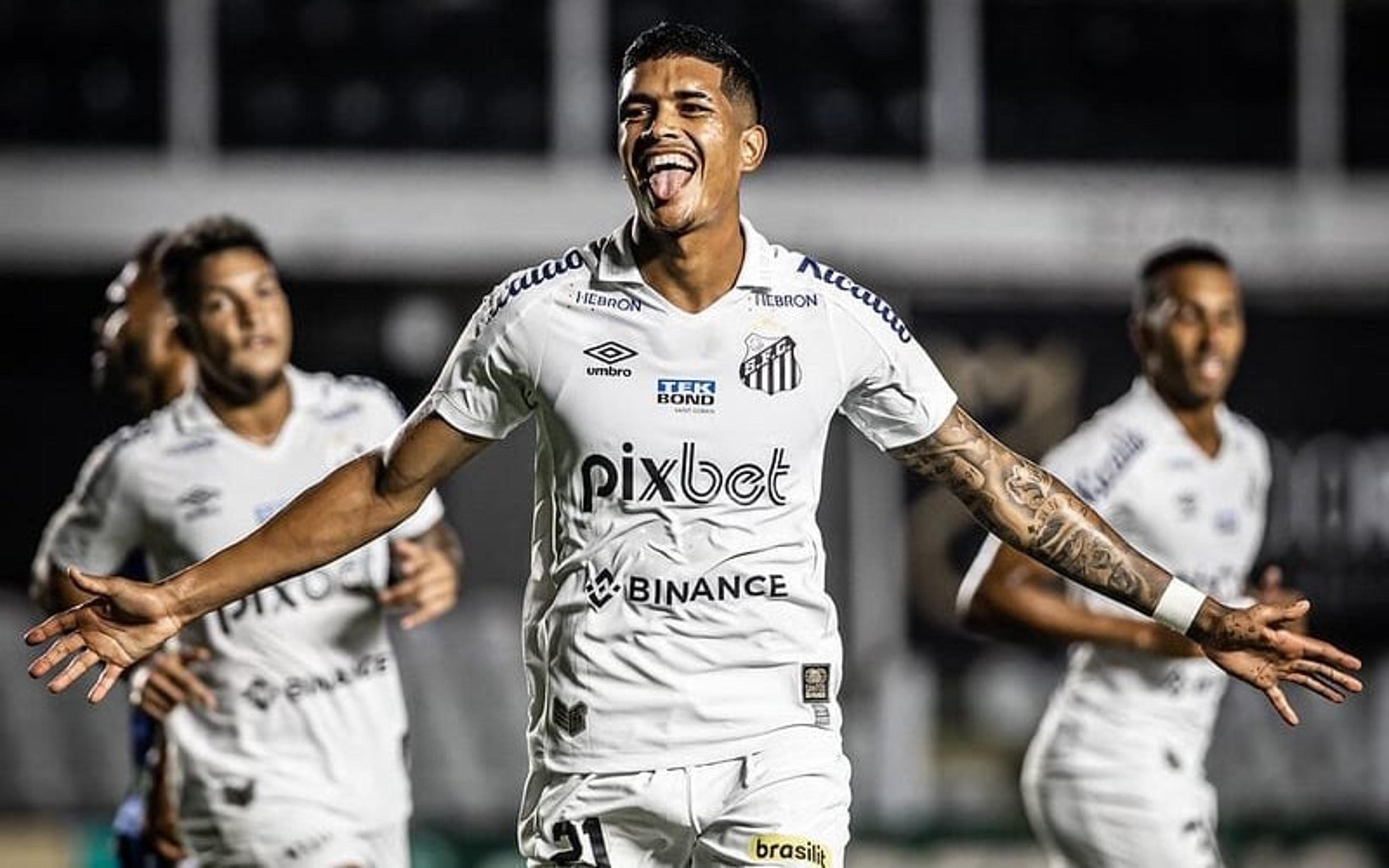 Santos acerta empréstimo de meia-atacante ao Juventude