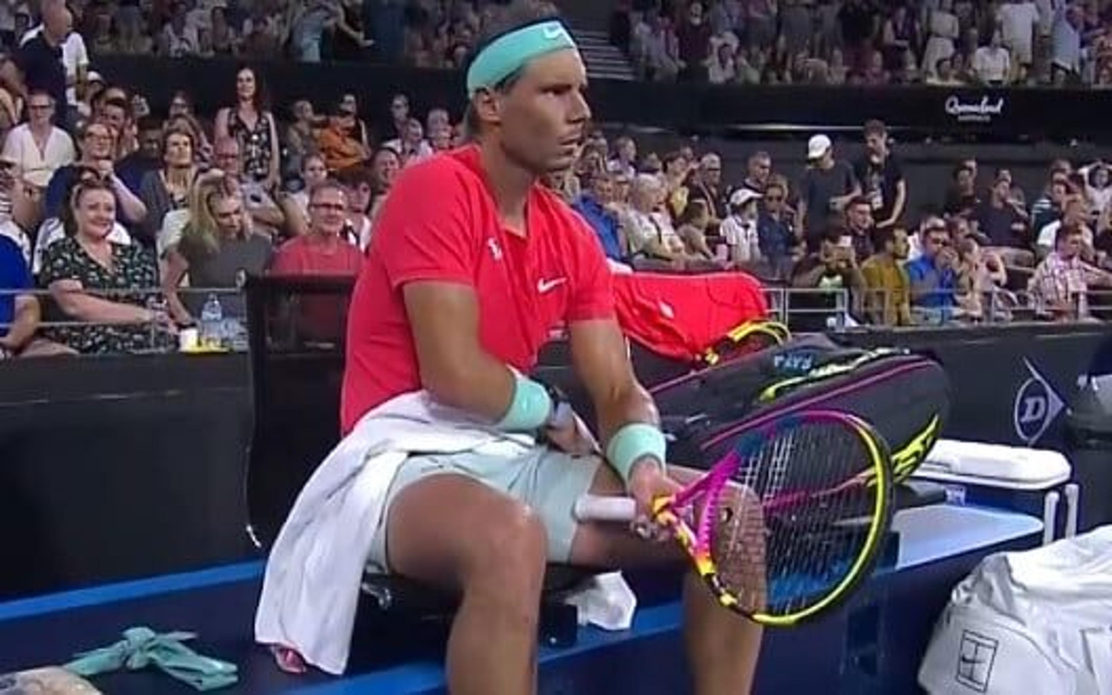 Nadal perde três match points, sente o quadril e é eliminado em Brisbane