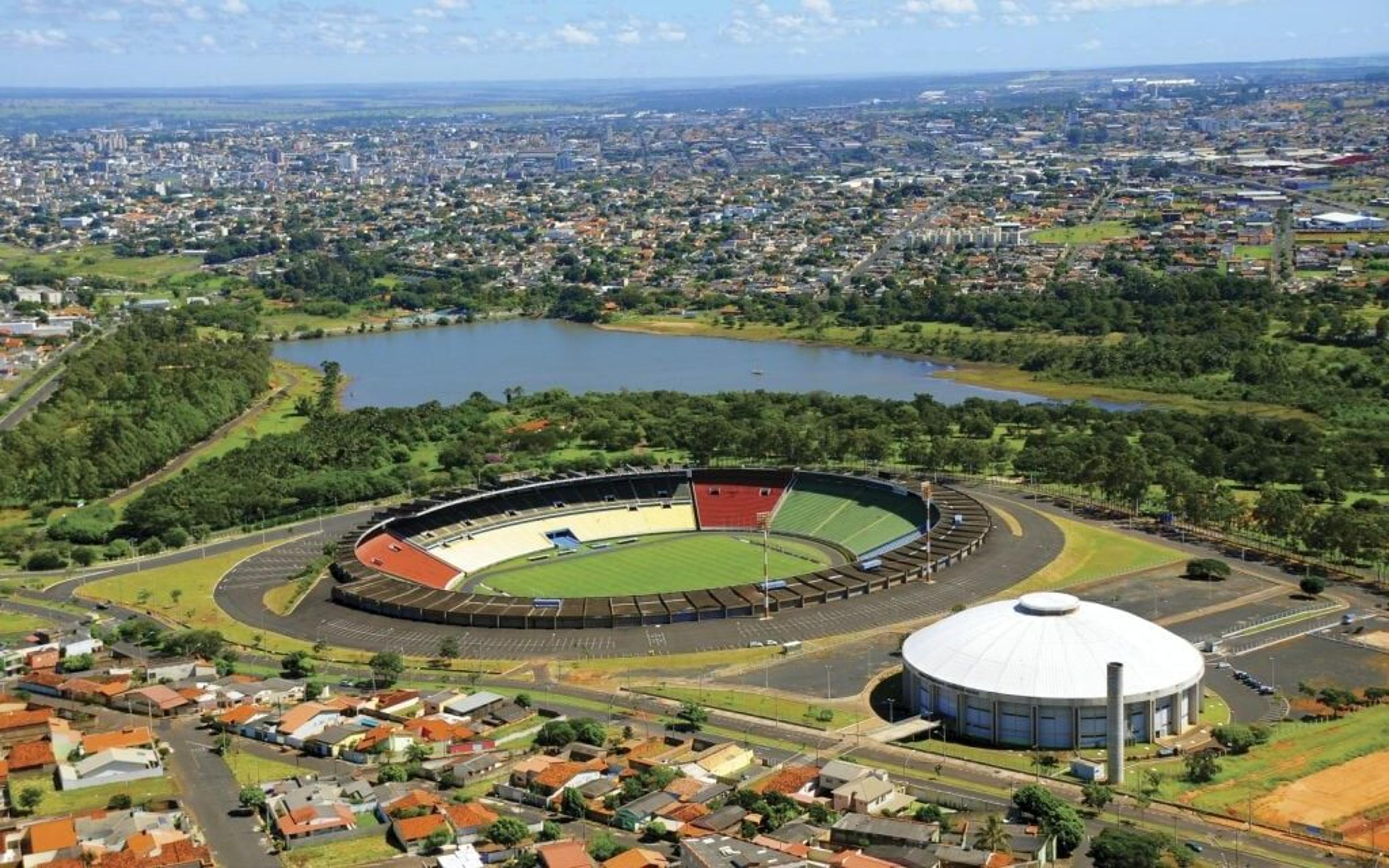 Vasco vai disputar quinta rodada do Carioca em Uberlândia