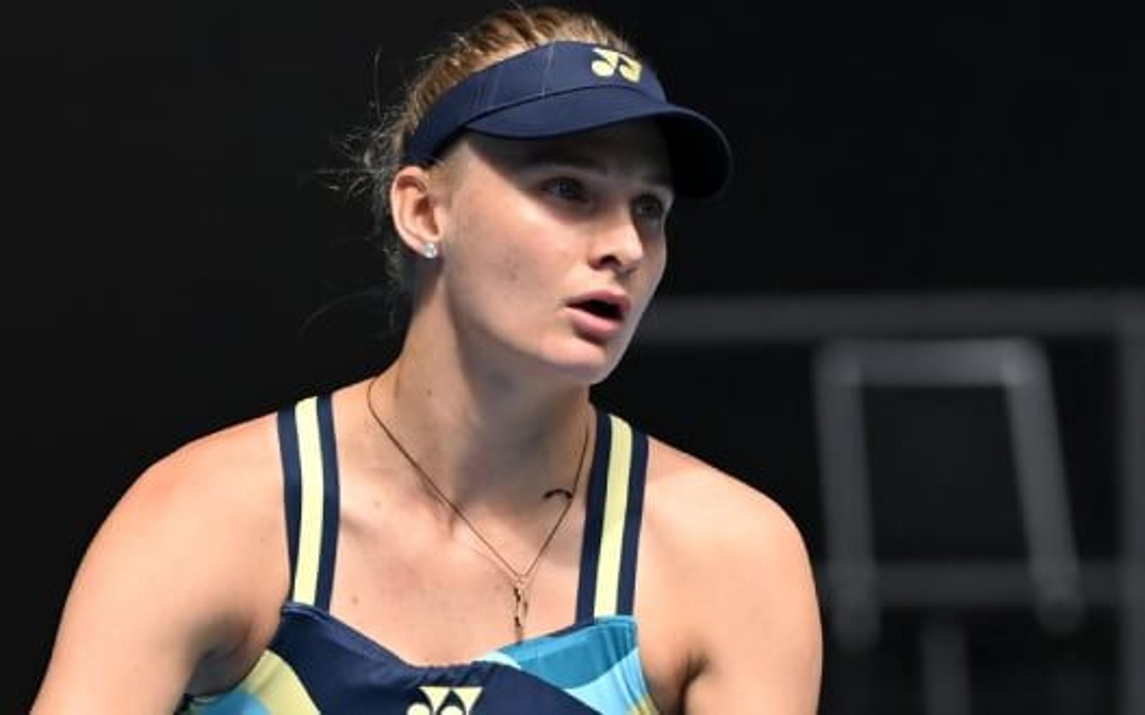 Yastremska surpreende Vondrousova em Melbourne. Svitolina atropela