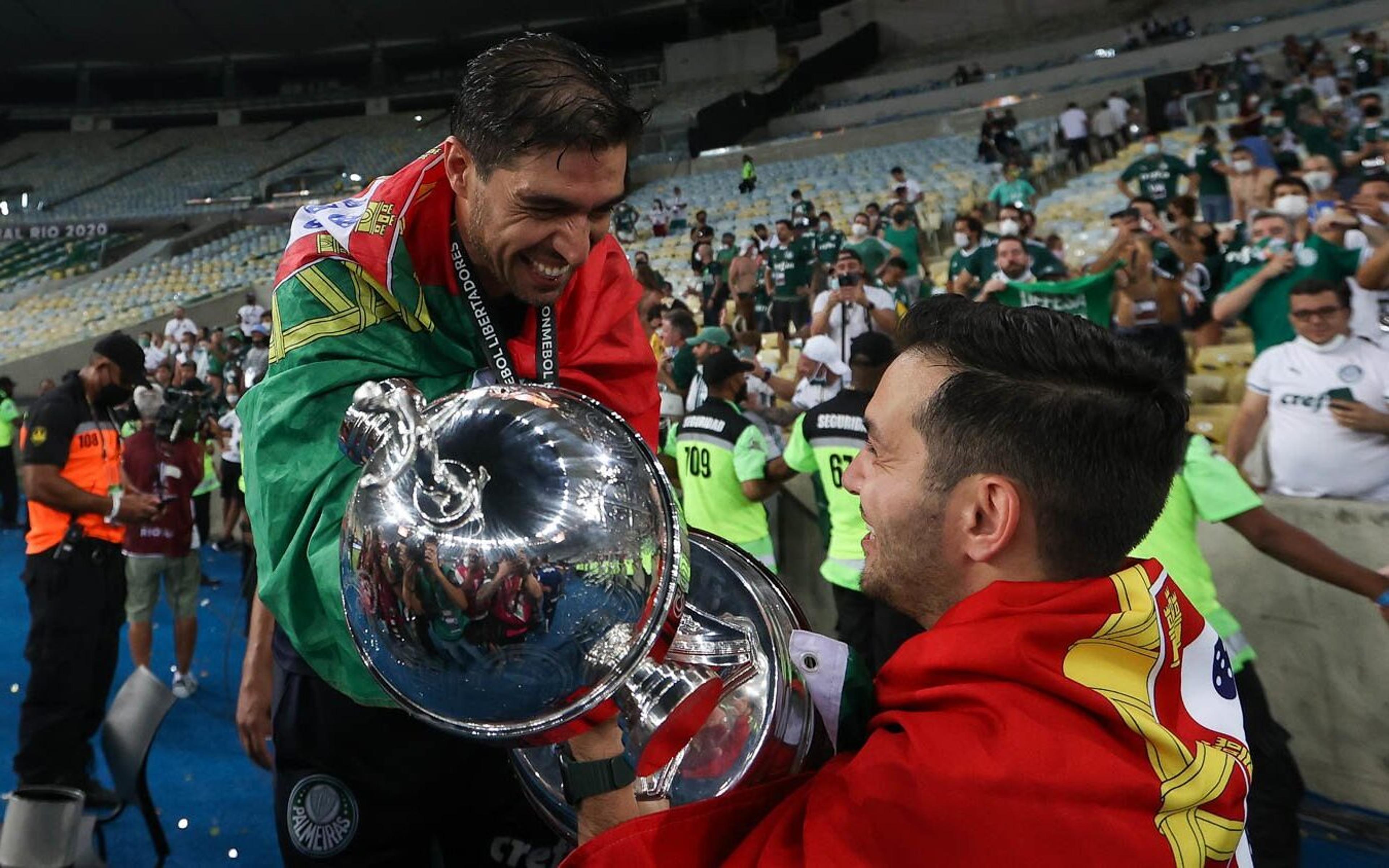 Maior português da história do futebol brasileiro, Abel Ferreira encara Lusa pela primeira vez