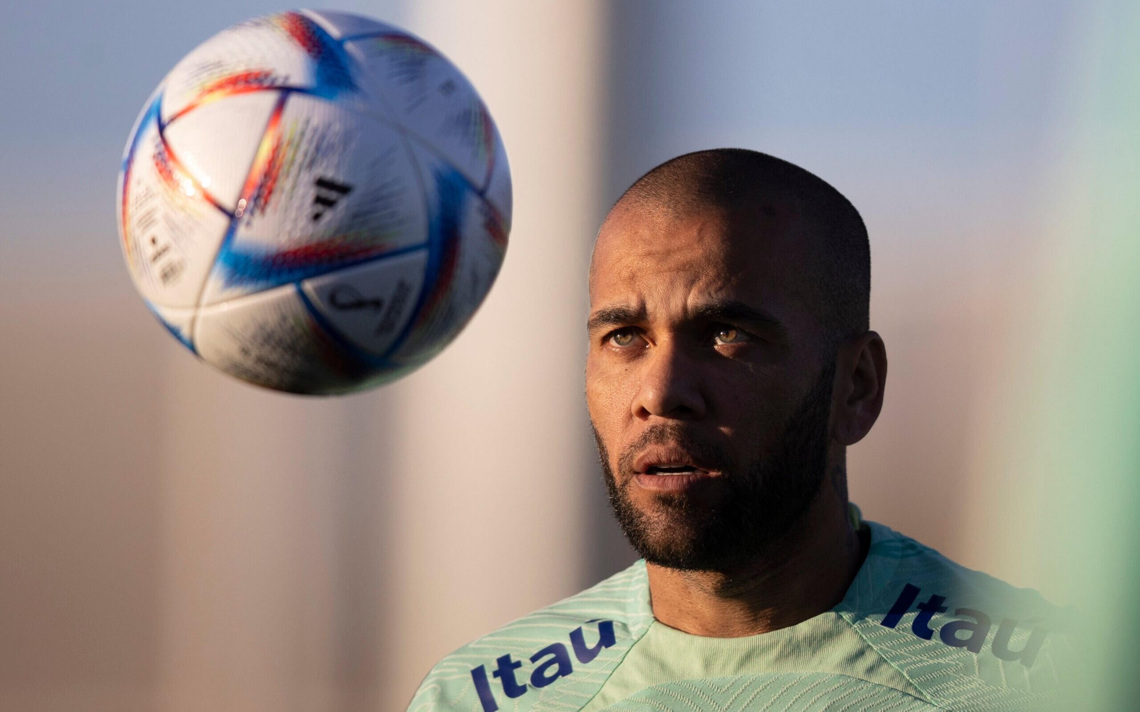 Imprensa europeia detona defesa de Daniel Alves e diz que ex-jogador deve ser condenado