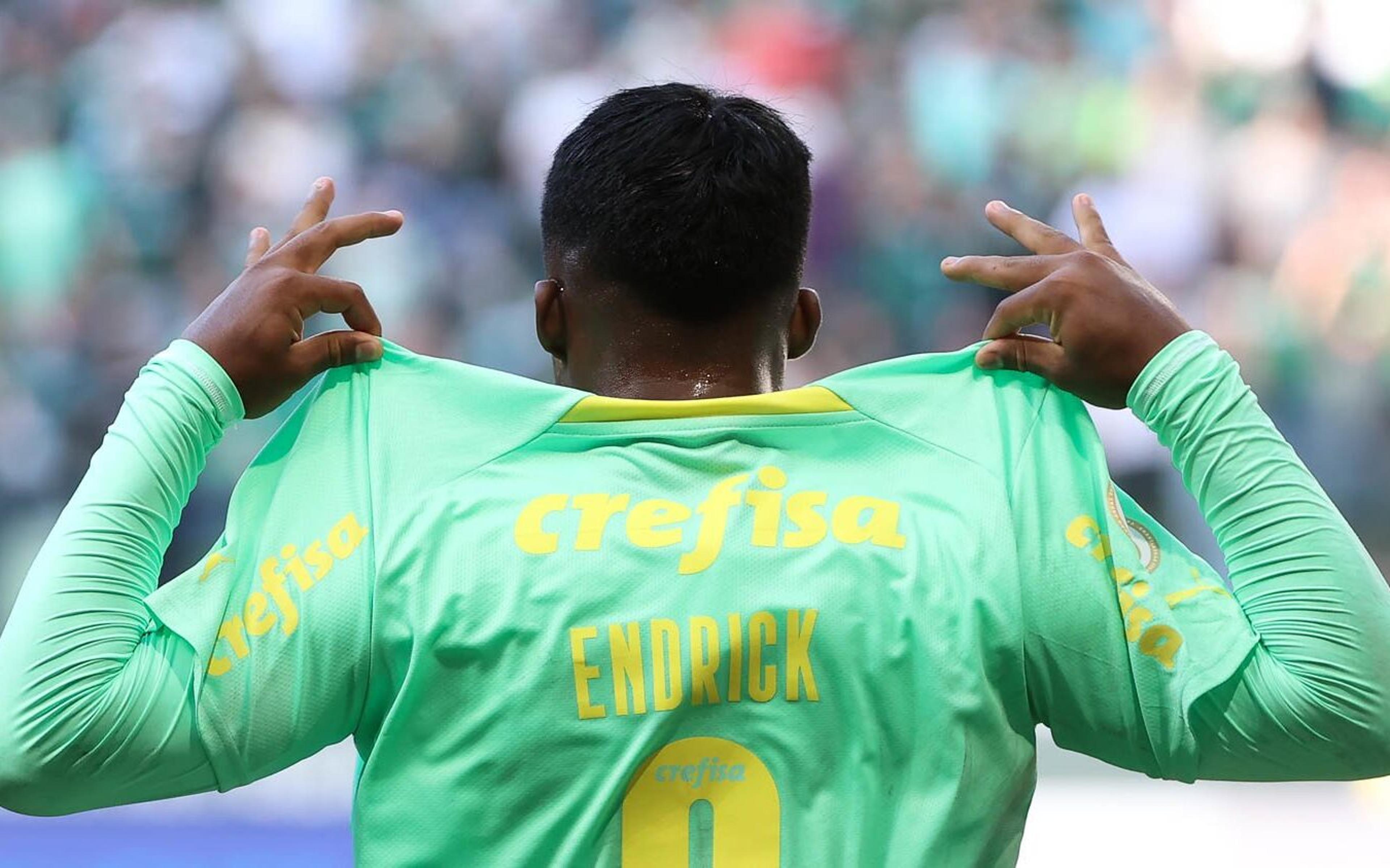 Endrick retorna ao Palmeiras com novos concorrentes no ataque do Verdão