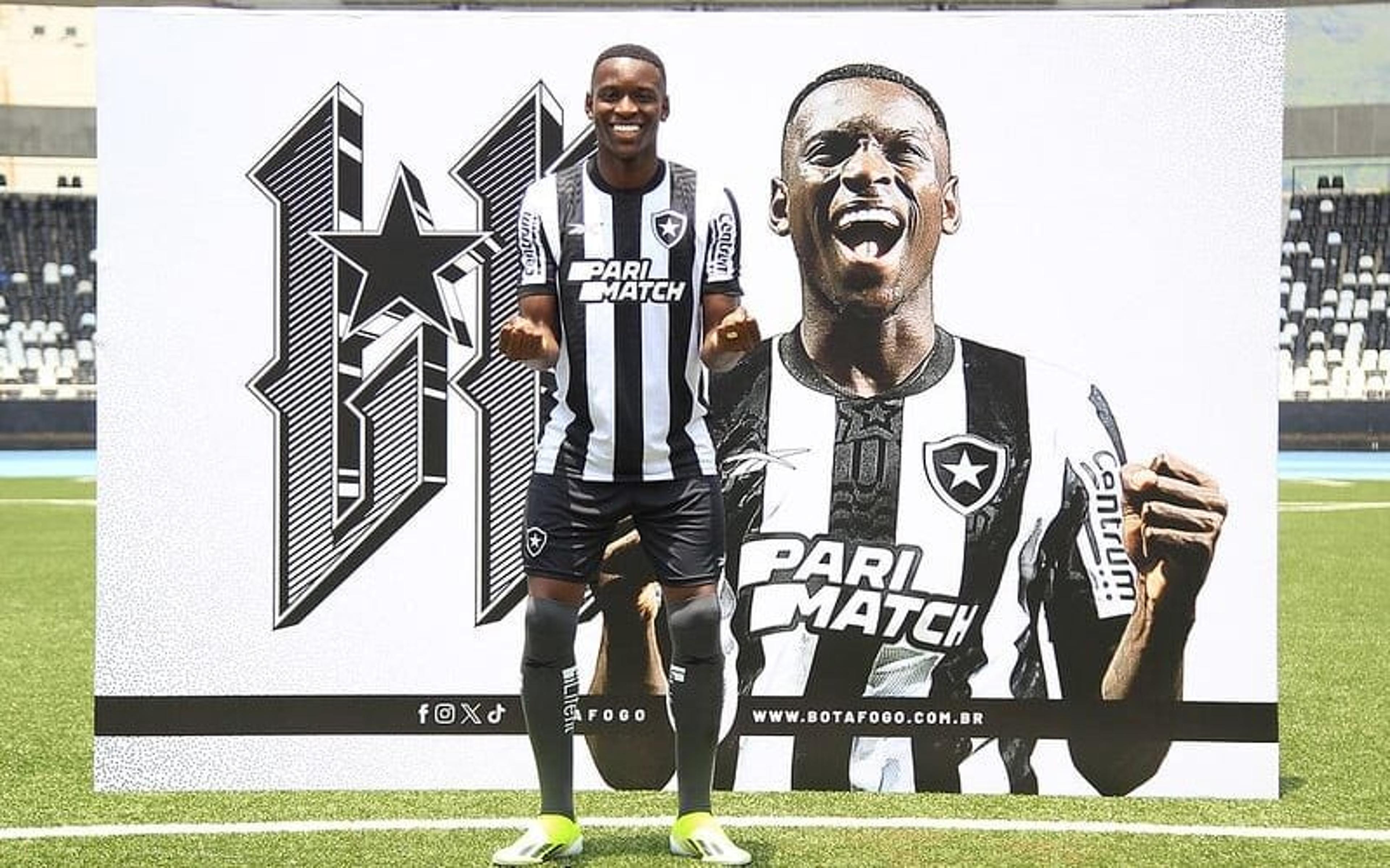 Luiz Henrique abre o coração em apresentação no Botafogo: ‘Choramos muito, sinto orgulho’