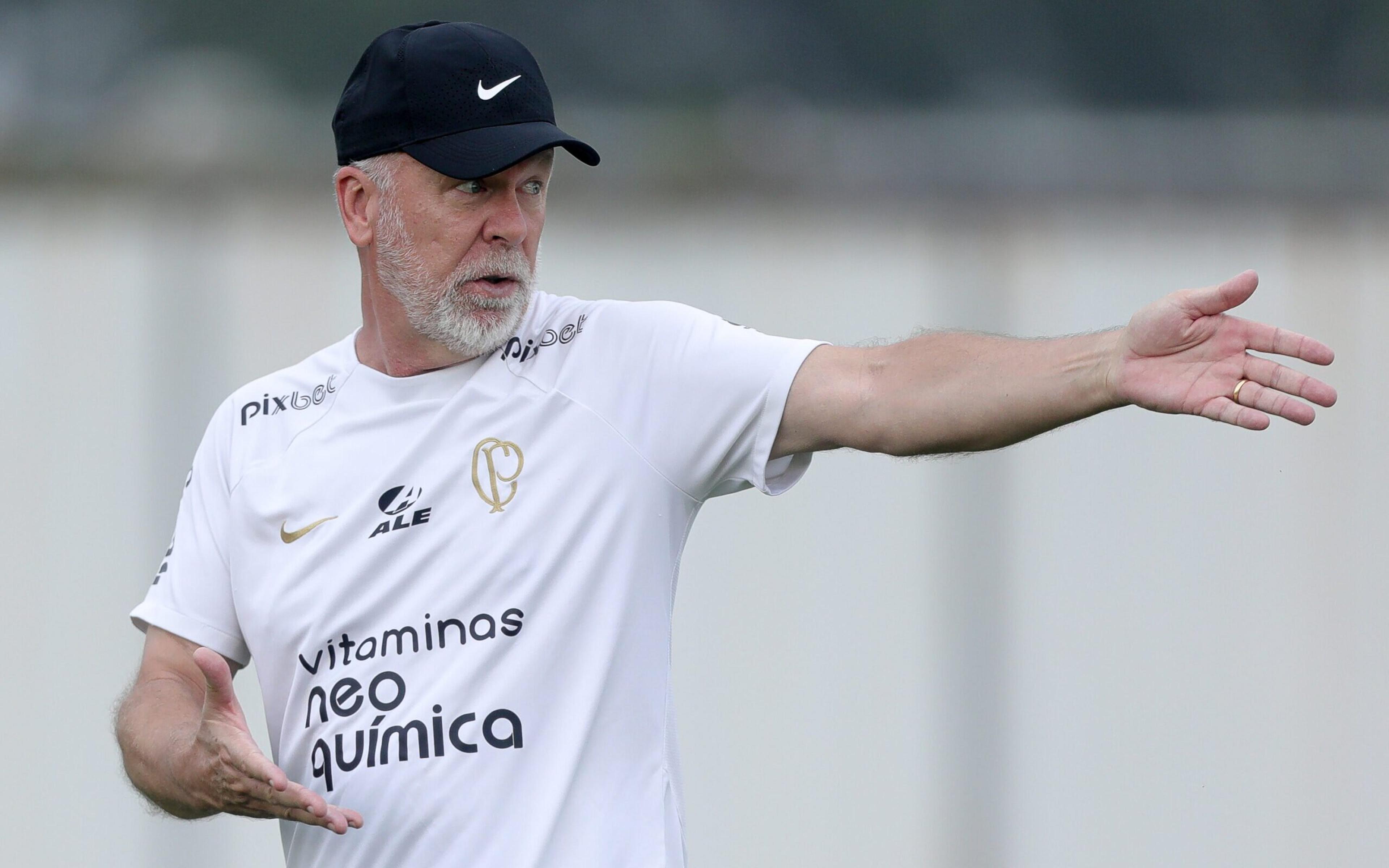 Após saída de Mano, torcedores do Corinthians pedem técnico vencedor da Champions