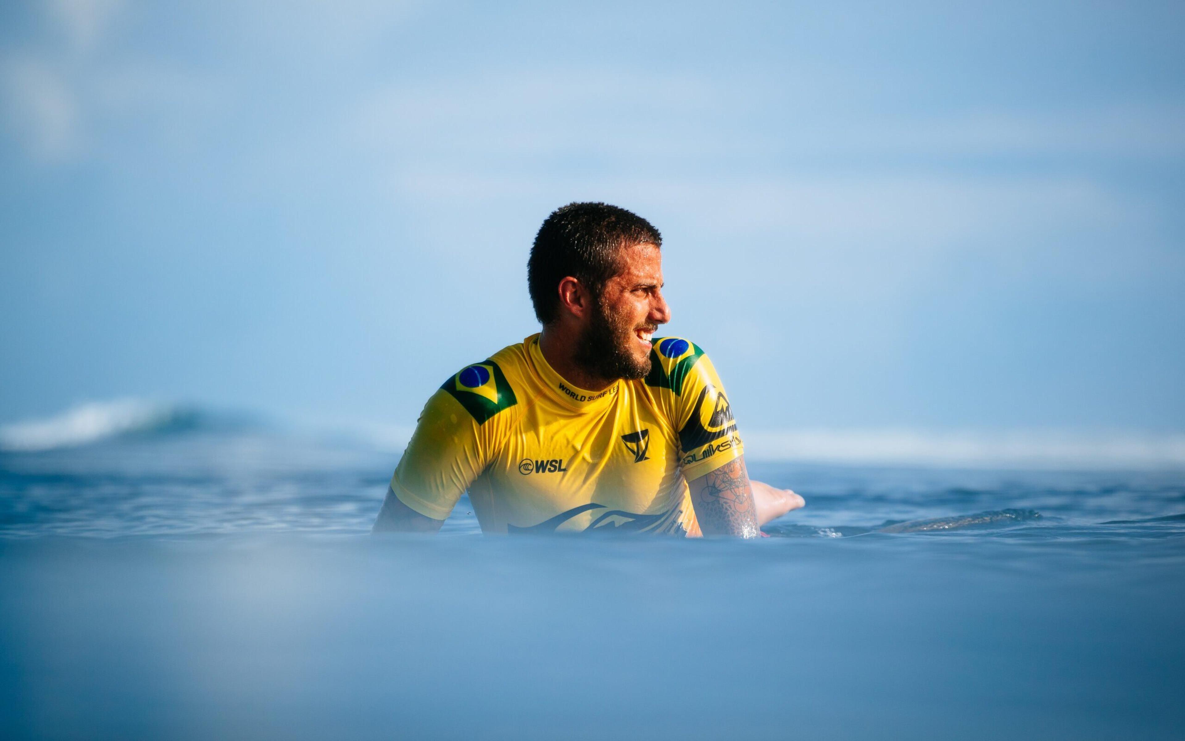 Filipe Toledo se pronuncia após desistir de etapa da WSL por mal-estar: ‘Não estou aqui para provar nada’