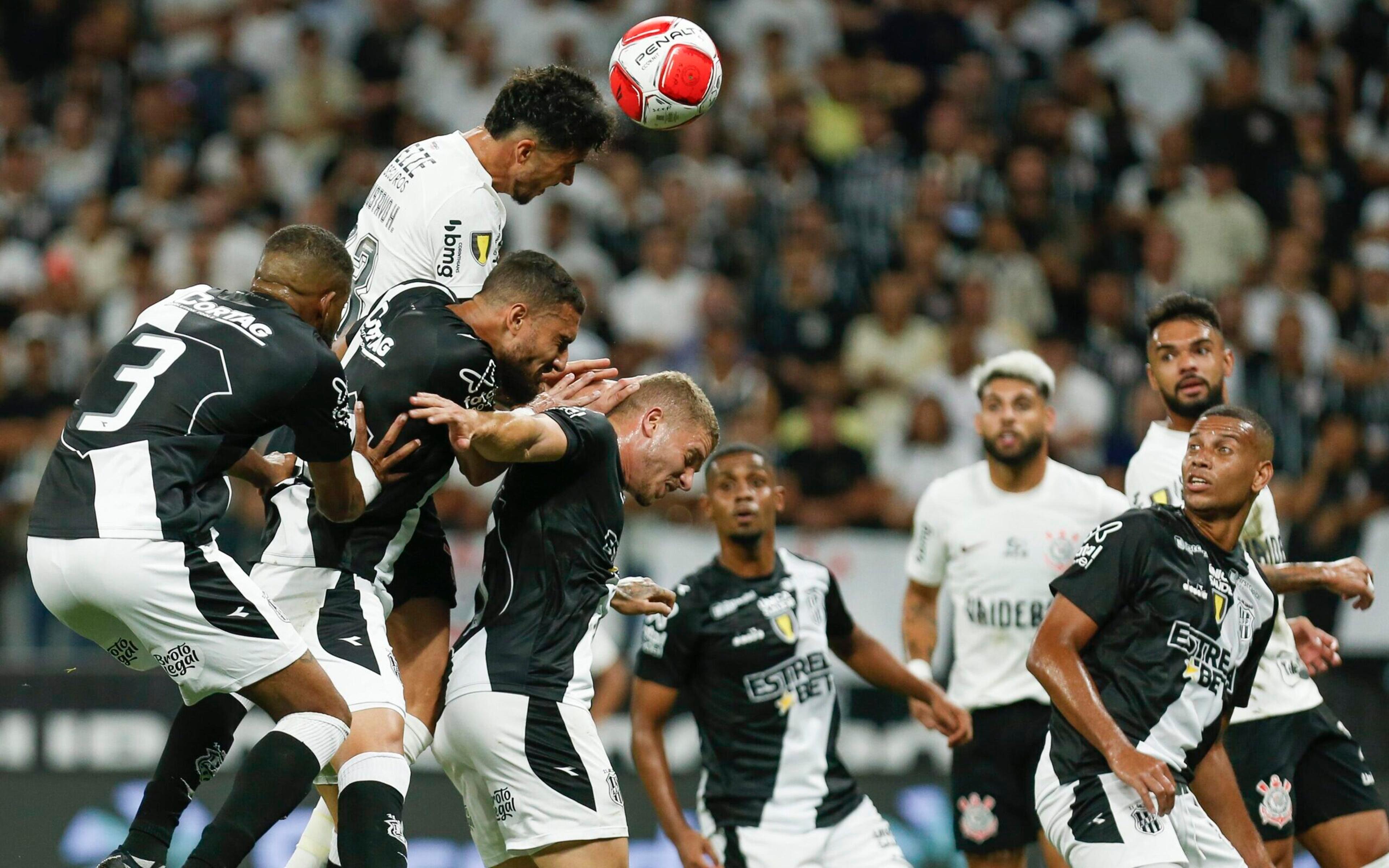 Corinthians perde em casa para a Ponte Preta e se complica no Paulistão