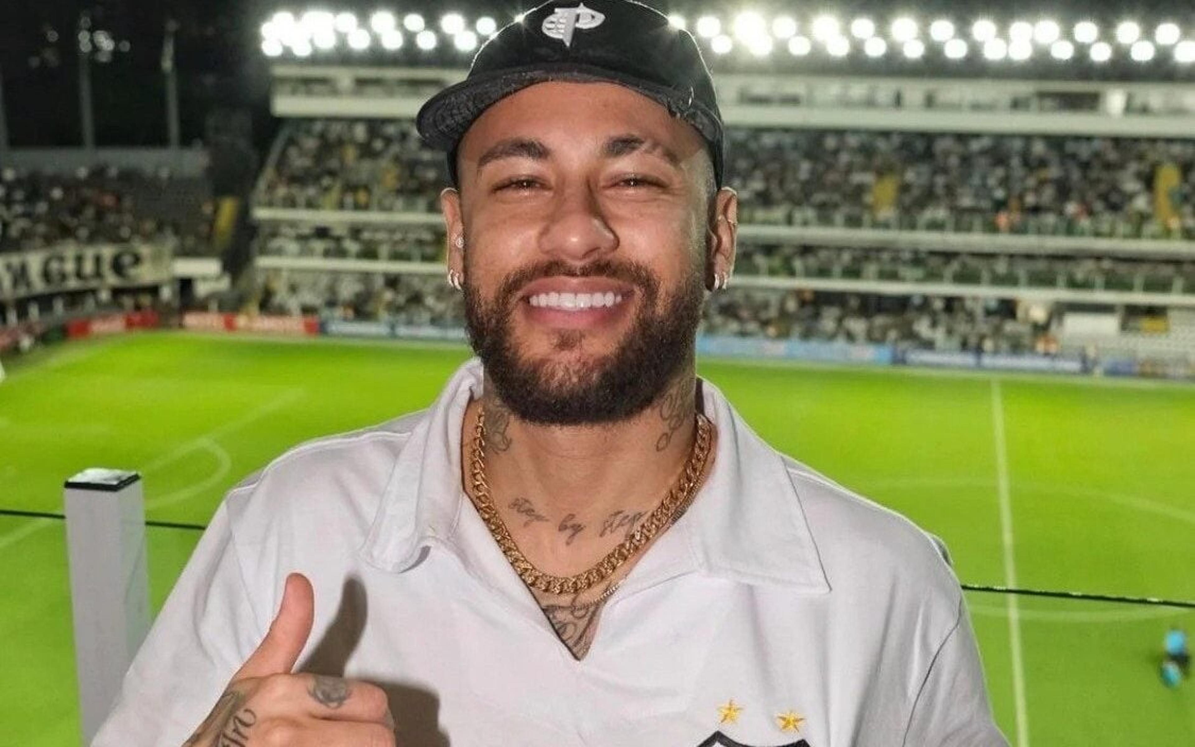 Neymar é ovacionado na Vila, mas perde gol do Santos contra o Corinthians; veja vídeo