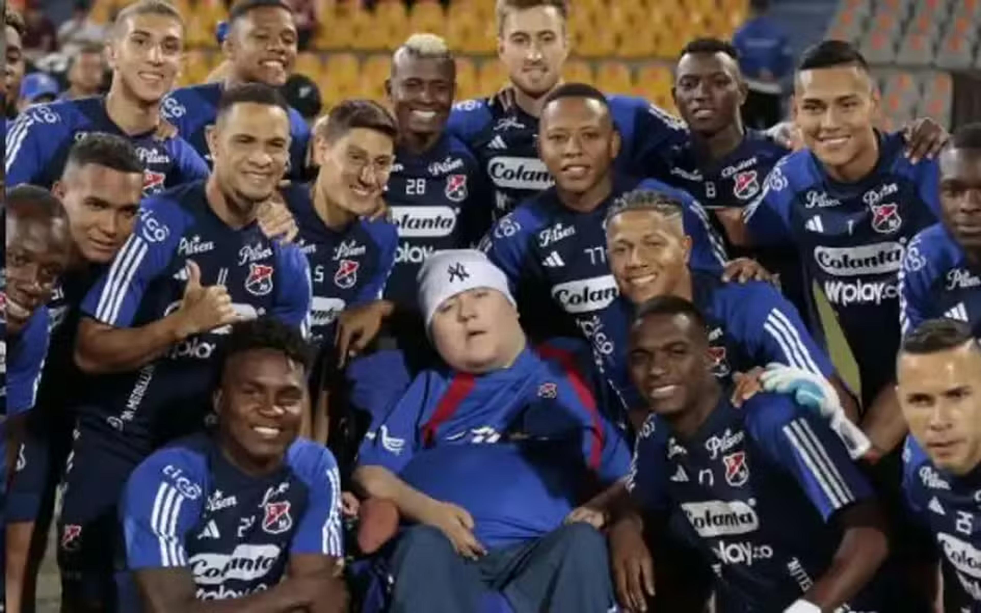 Emoção na Colômbia! Torcedor vai a jogo do time do coração antes de realizar eutanásia