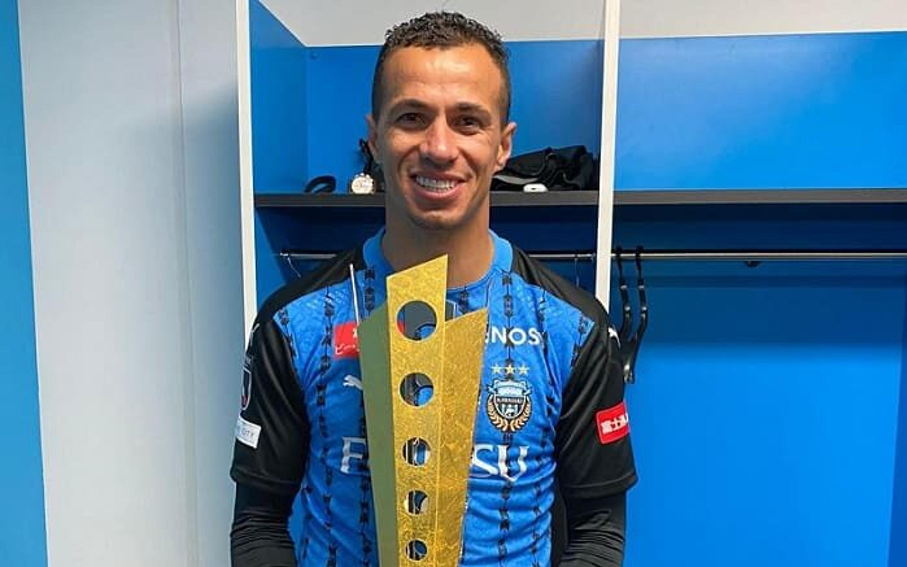 Clube brasileiro anuncia contratação de Leandro Damião