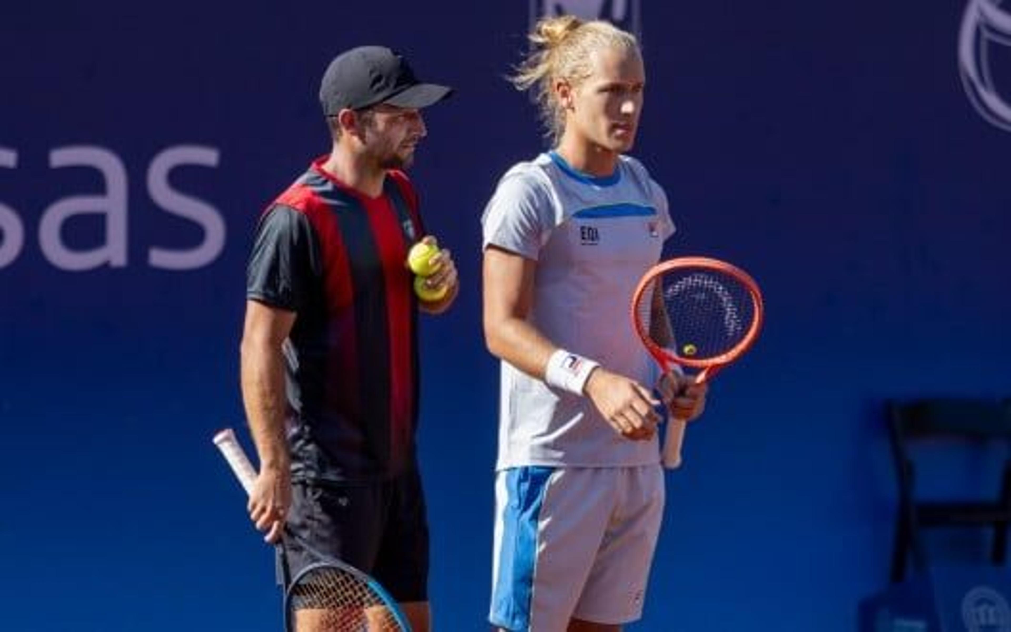 Tênis: três brasileiros estão nas semifinais de duplas do ATP de Santiago