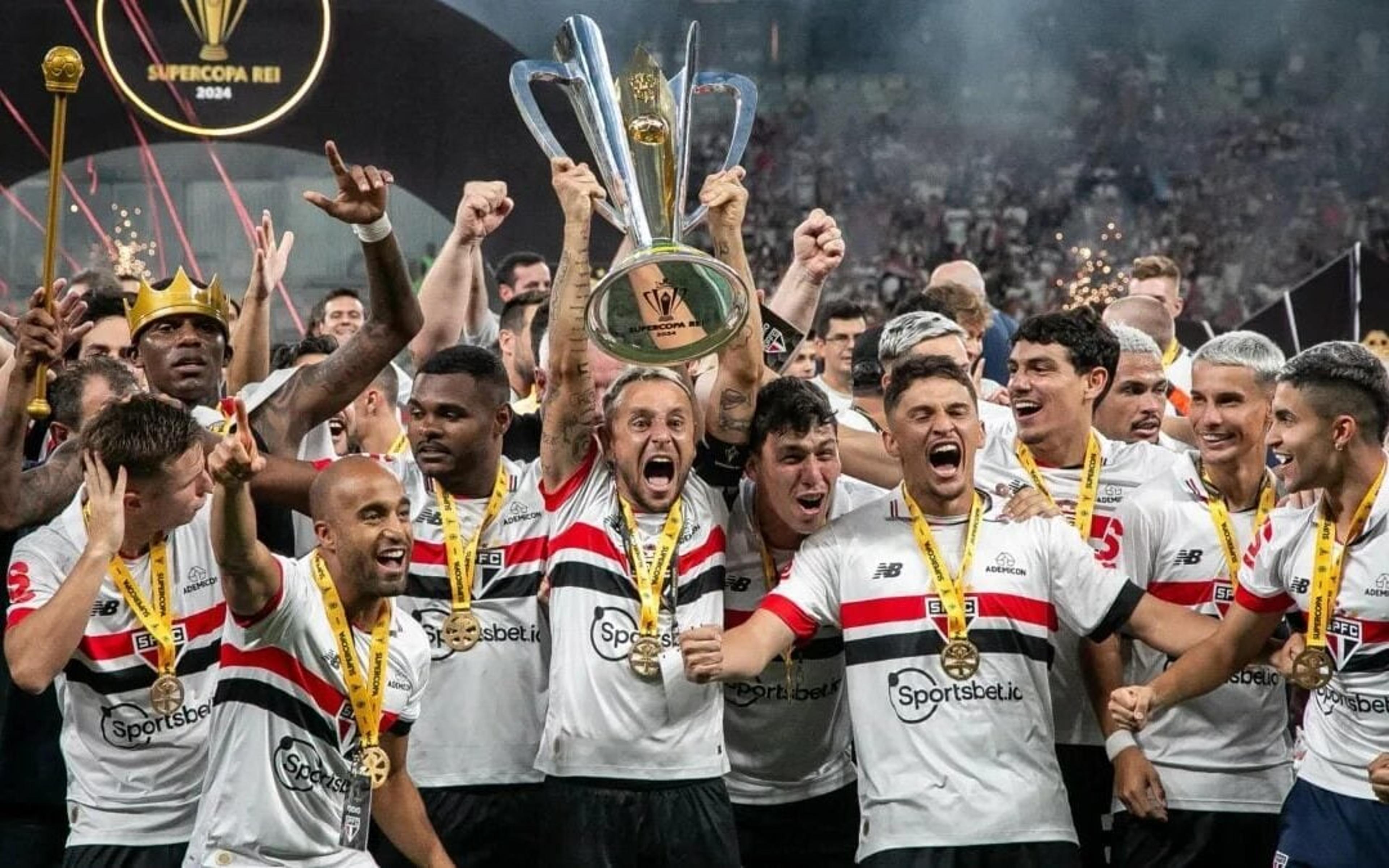 Campeão de tudo: Veja camisas do São Paulo que ganharam títulos