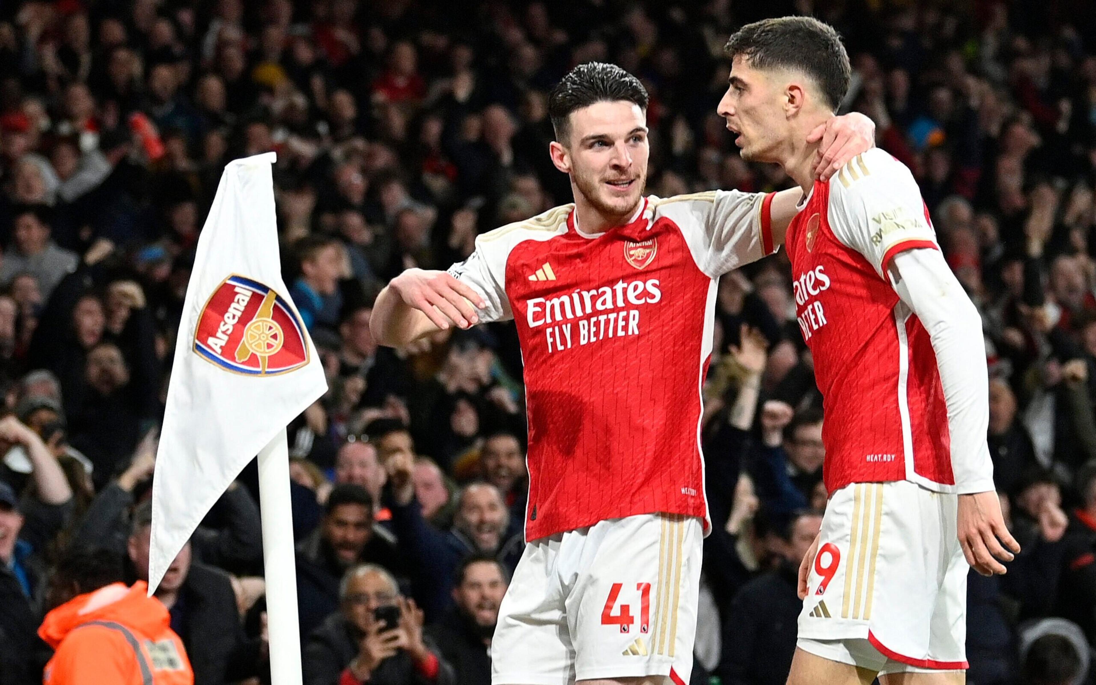 Havertz marca no fim, Arsenal vence e assume a liderança da Premier League