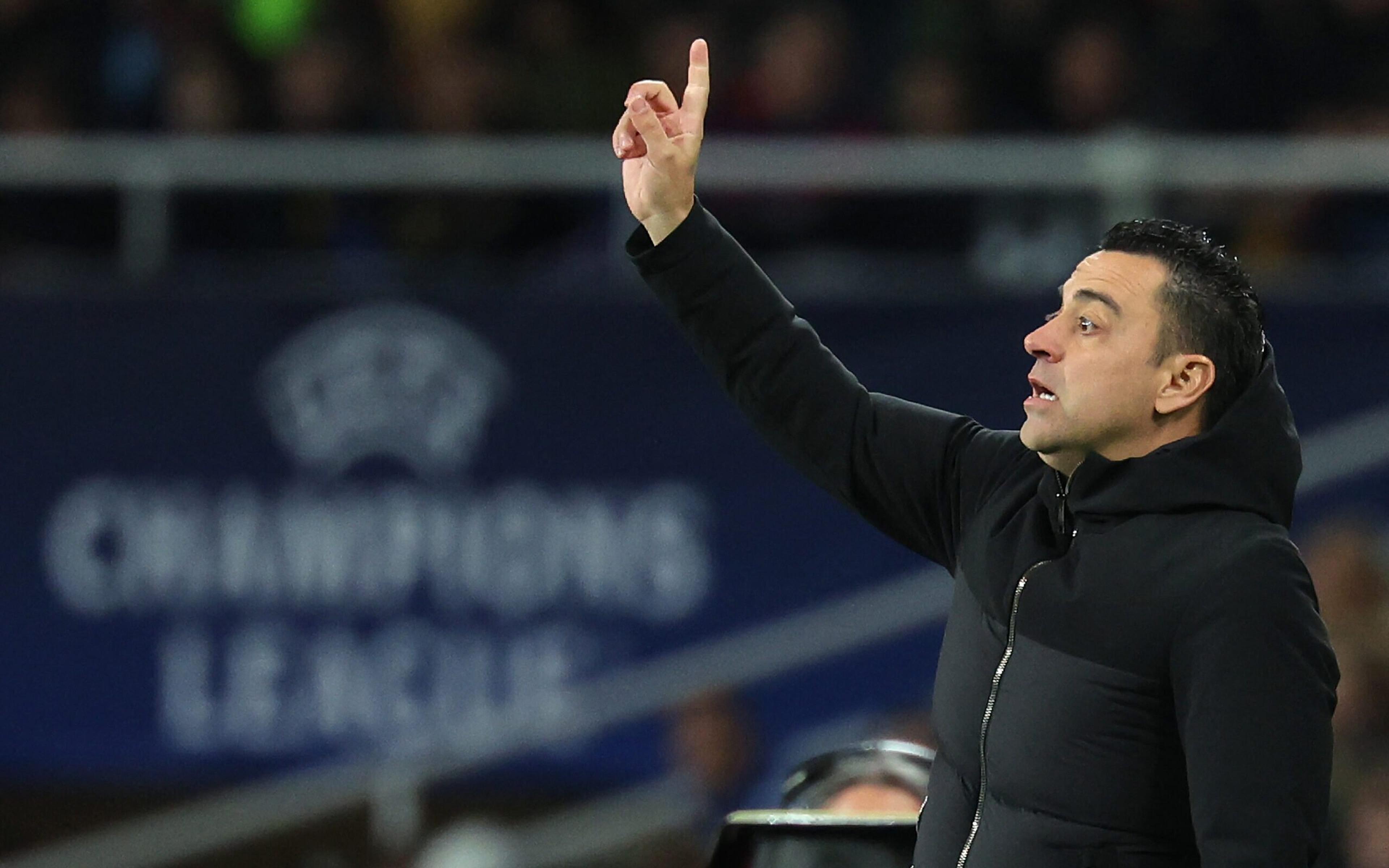 Xavi rasga elogios a joia do Barcelona após classificação na Champions League: ‘É um espetáculo’