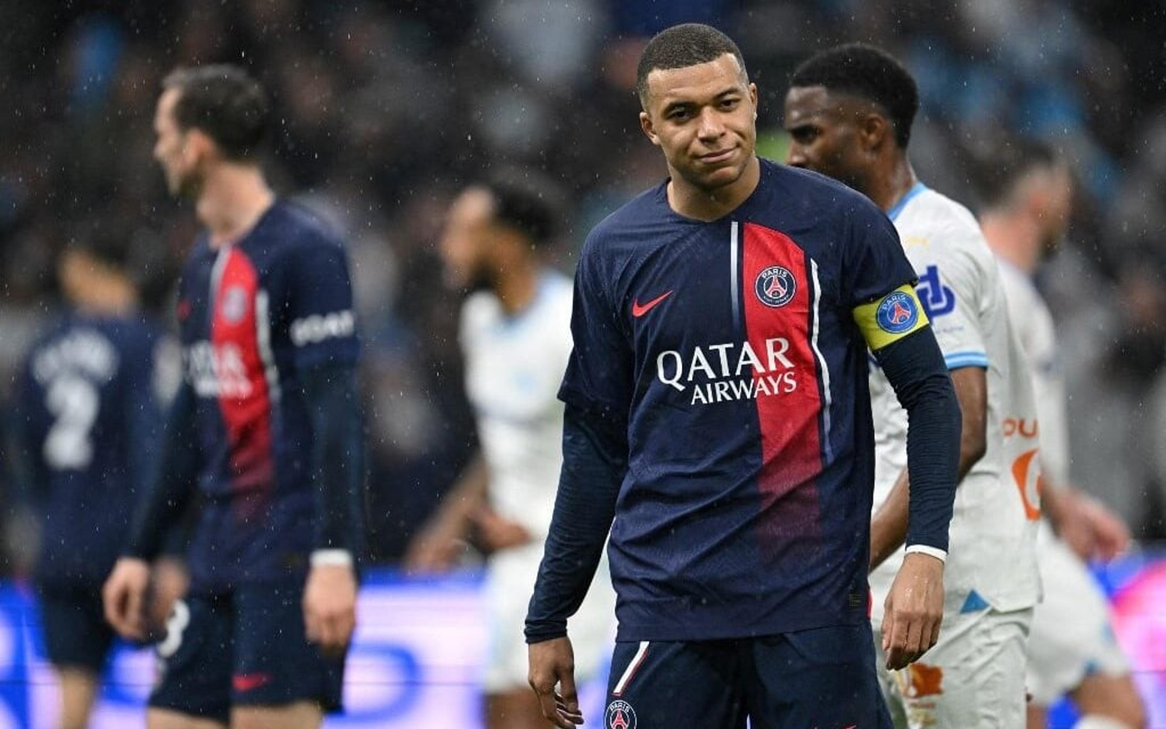 Mbappé se irrita com substituição e Luis Enrique dispara: ‘Eu não ligo, eu sou o treinador’