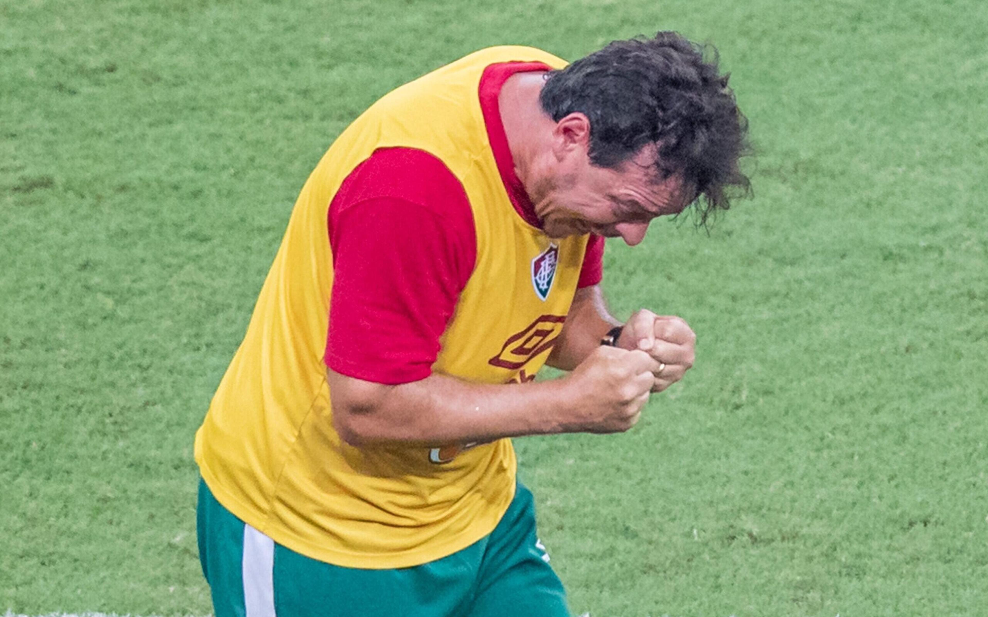 Fernando Diniz se irrita com críticas após eliminação do Fluminense no Carioca: ‘Falsos tricolores’