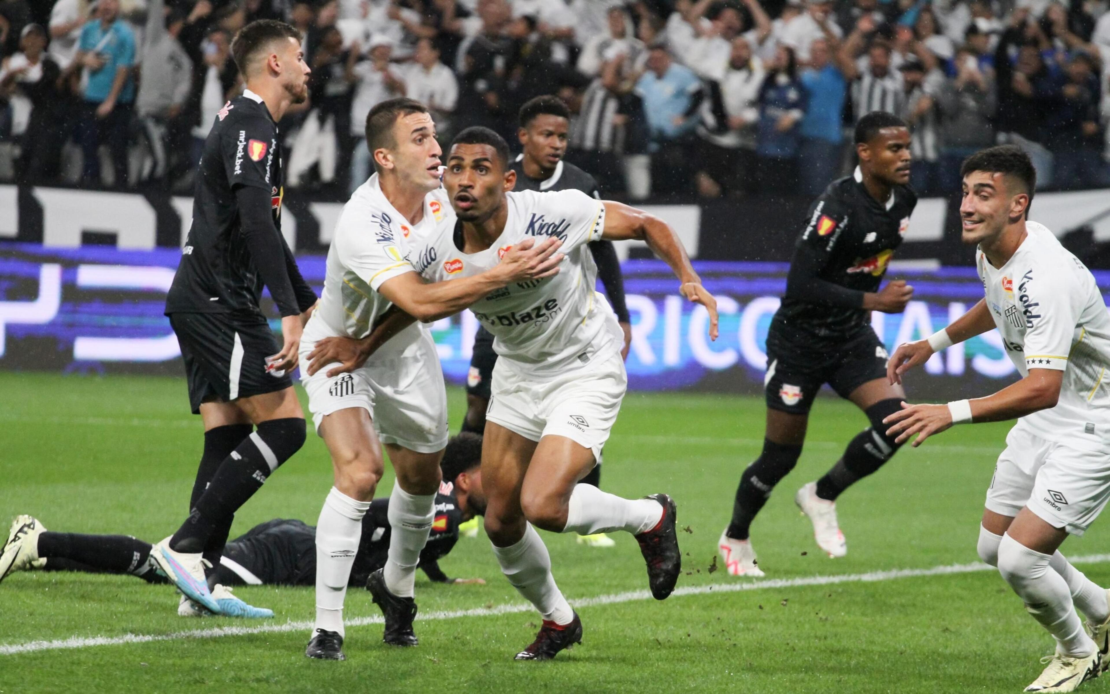 Santos dá show, vence o Bragantino no estádio do Corinthians e avança à final do Paulistão