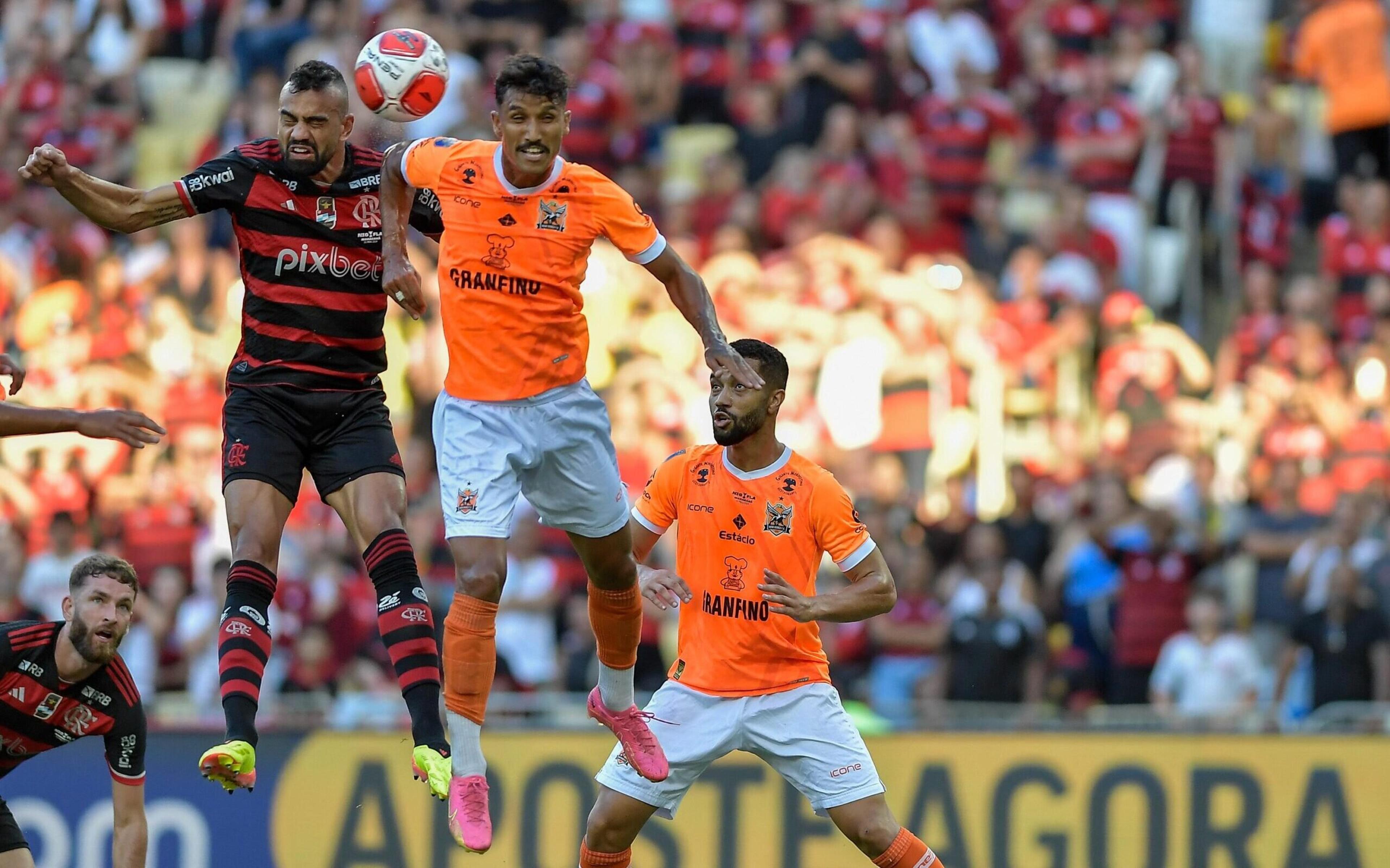 Fabrício Bruno elogia consistência do Flamengo em mais uma partida sem sofrer gols: ‘Time equilibrado’