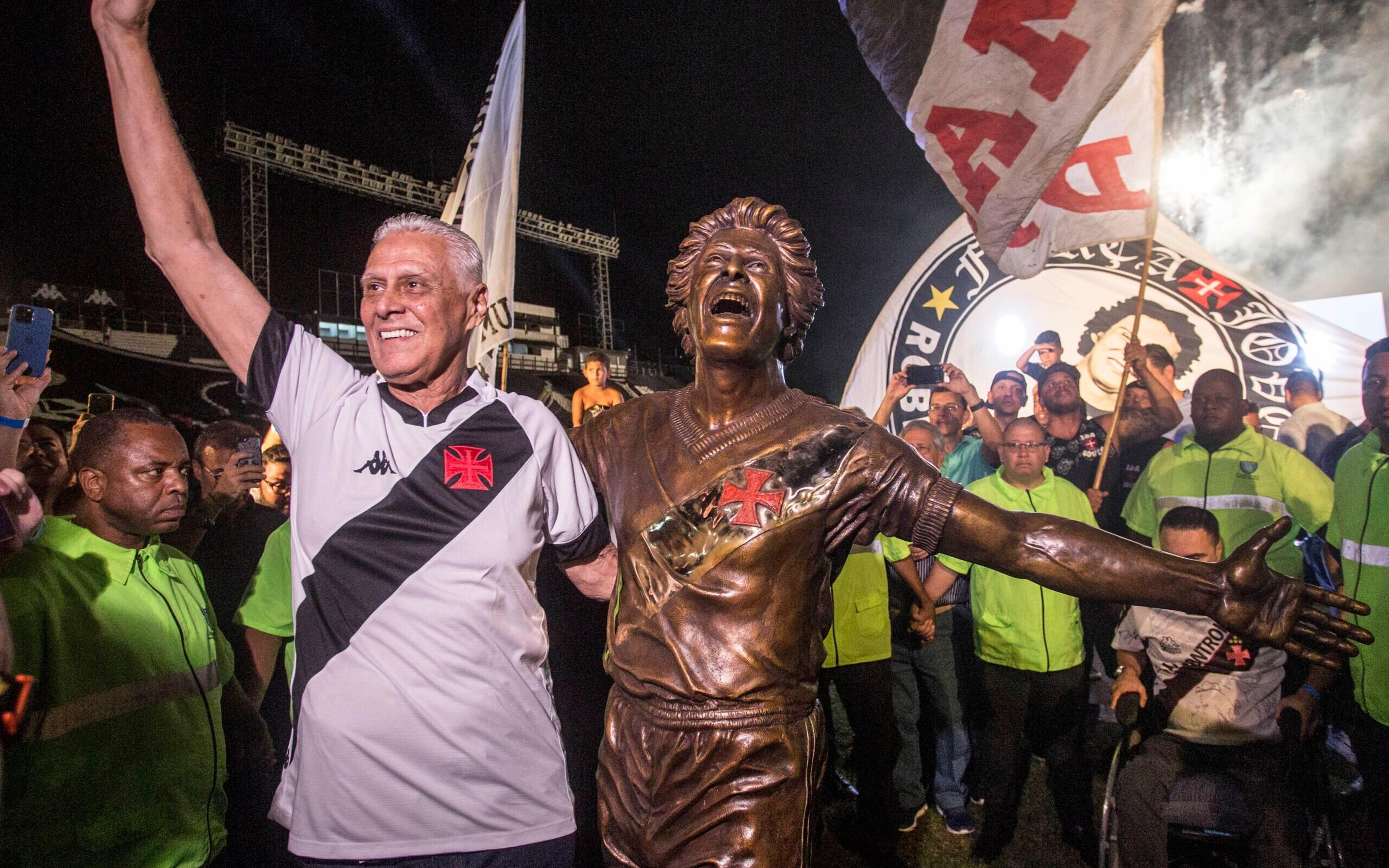 CBF cria troféu Roberto Dinamite para artilheiro do Brasileirão