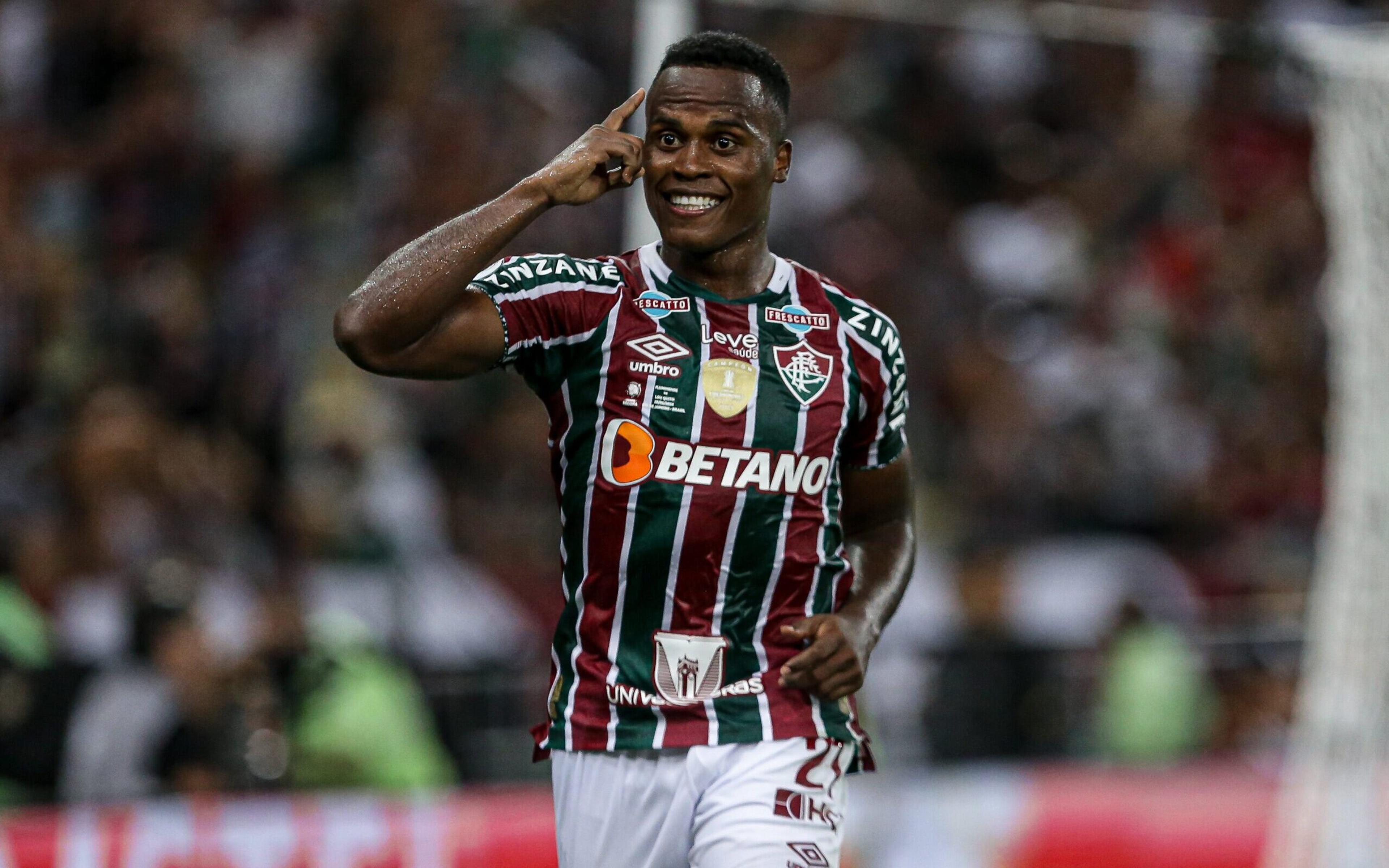 Jhon Arias decide Recopa e assume protagonismo no ataque do Fluminense